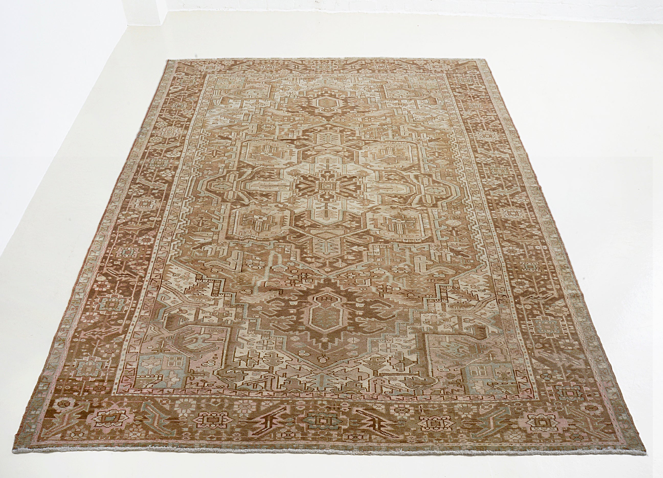 Full view of vintage Persian Heriz carpet 345x247 cm handwoven in Iran, circa 1940