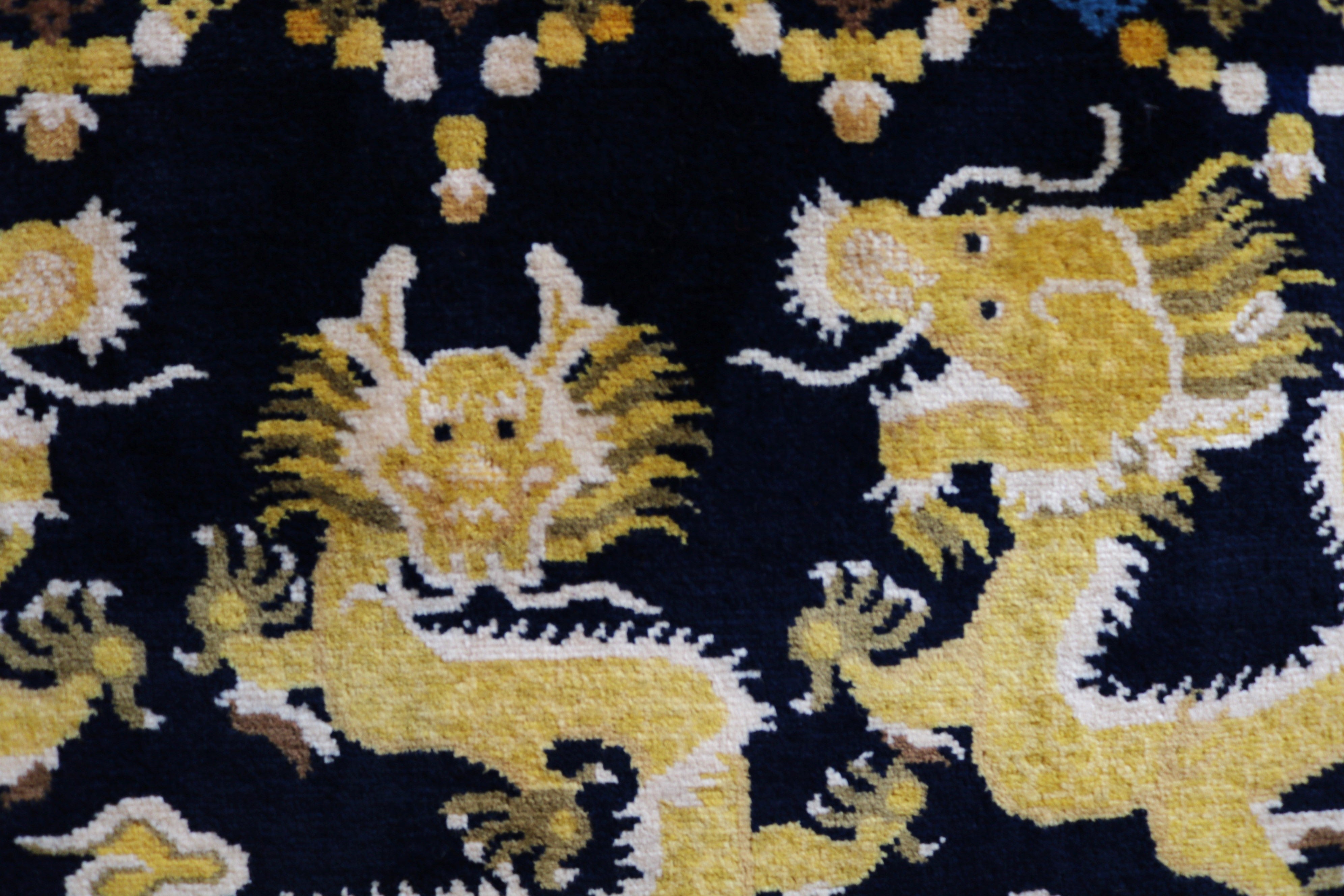 Antique Chinese Dragon Rug, 167 × 167 cm, Circa 1940