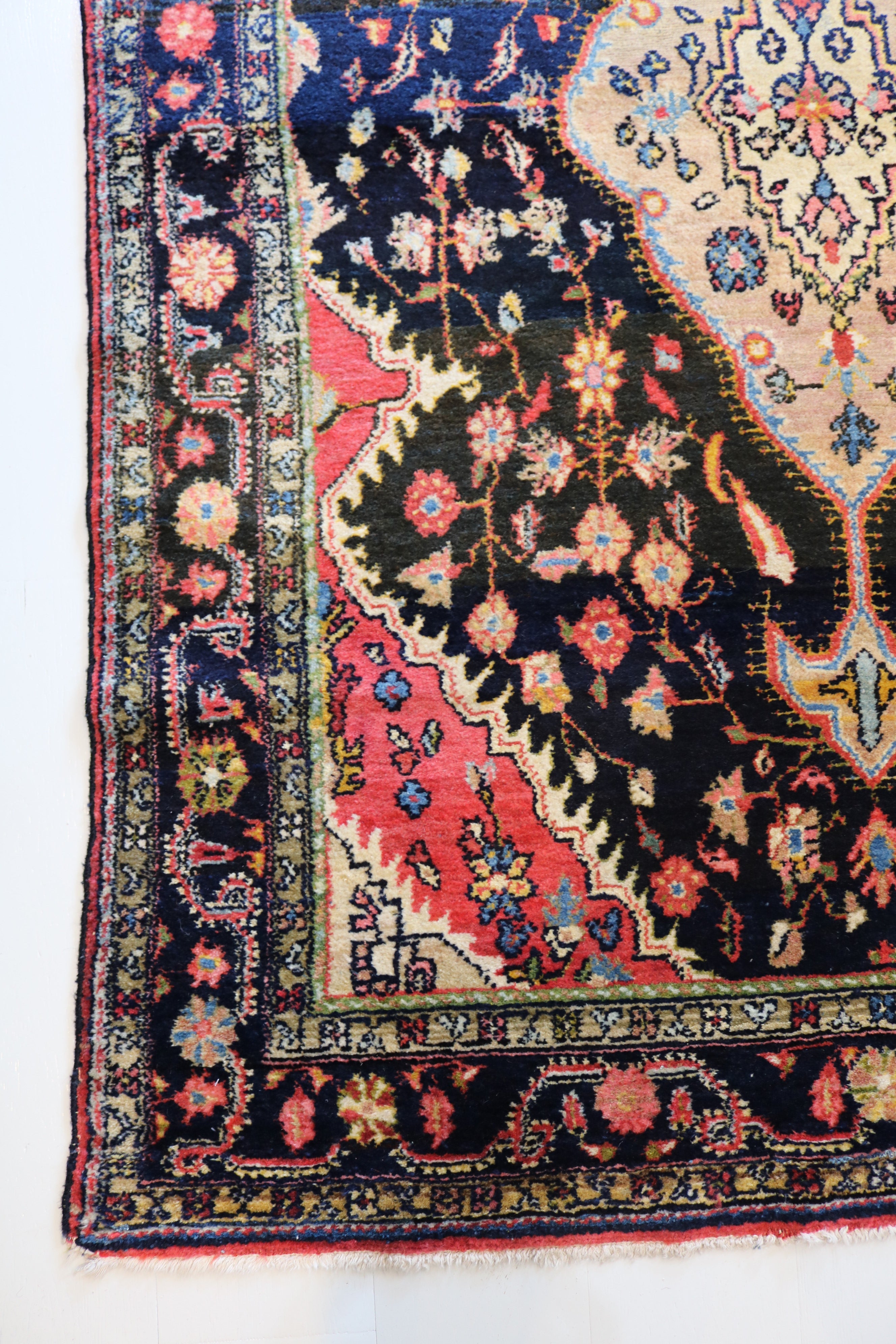 Antique Persian Jozan Rug, 191 × 131 cm, Circa 1920
