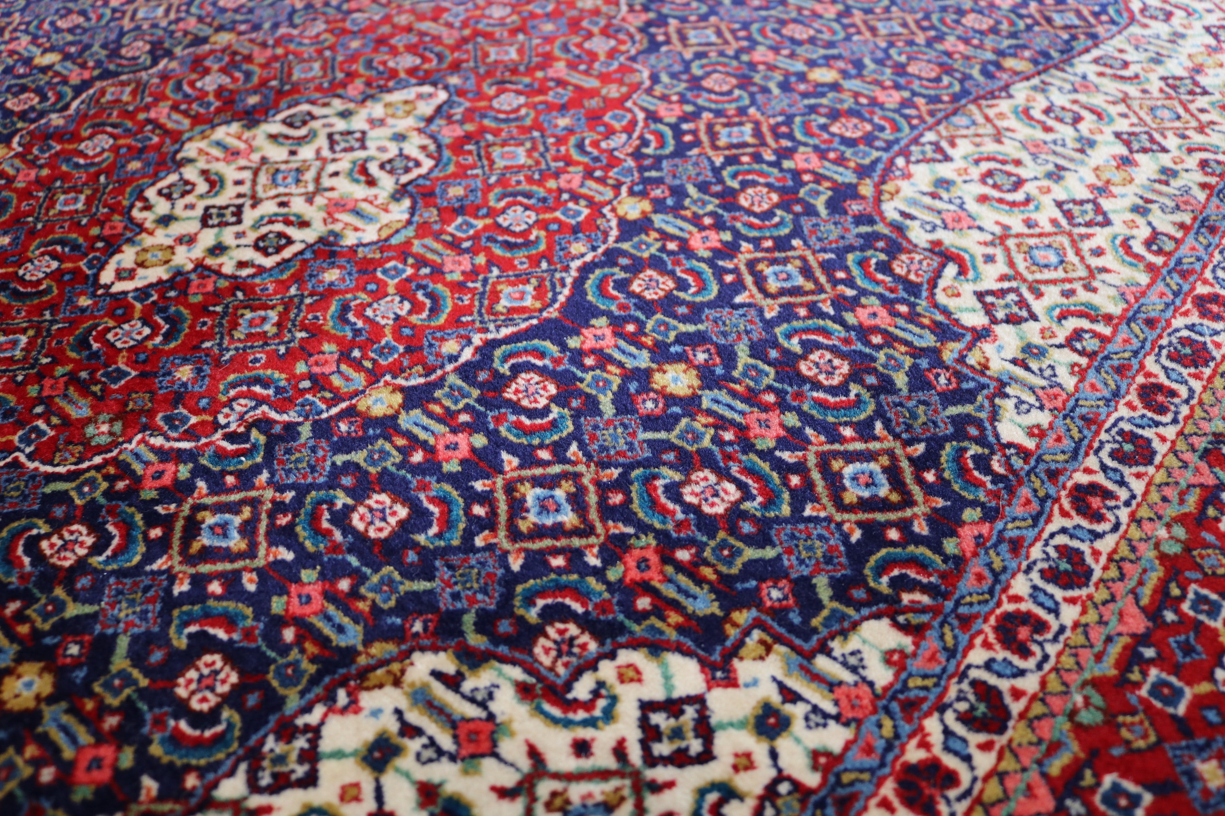 Fine Persian Saruk Rug, 162 × 107 cm, Circa 1940