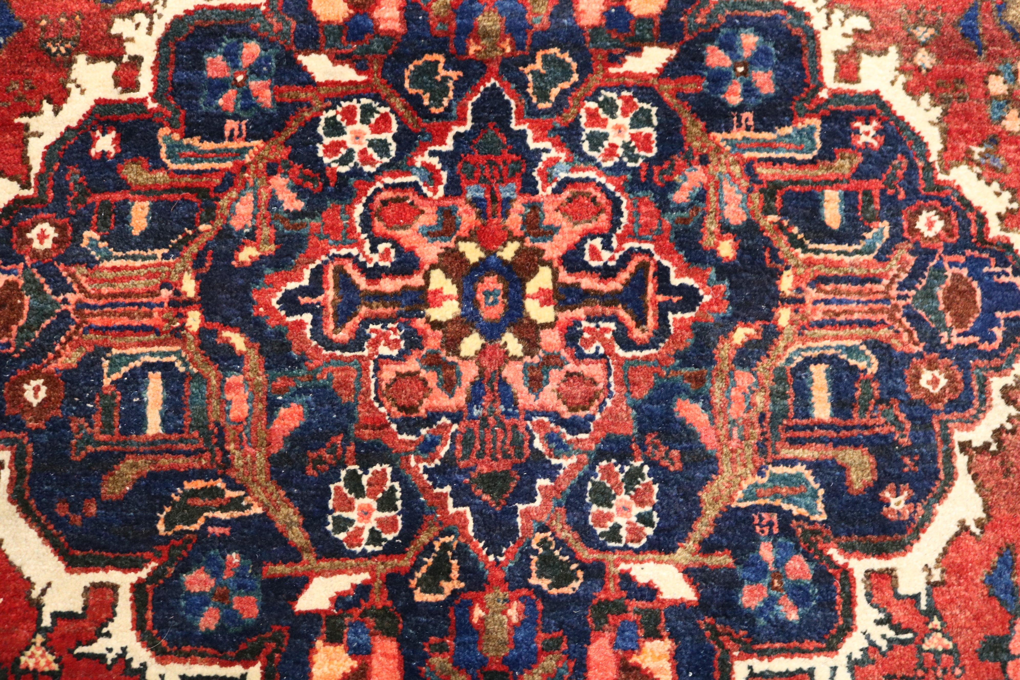 Antique Persian Abadeh Rug, 207 × 148 cm, Circa 1920