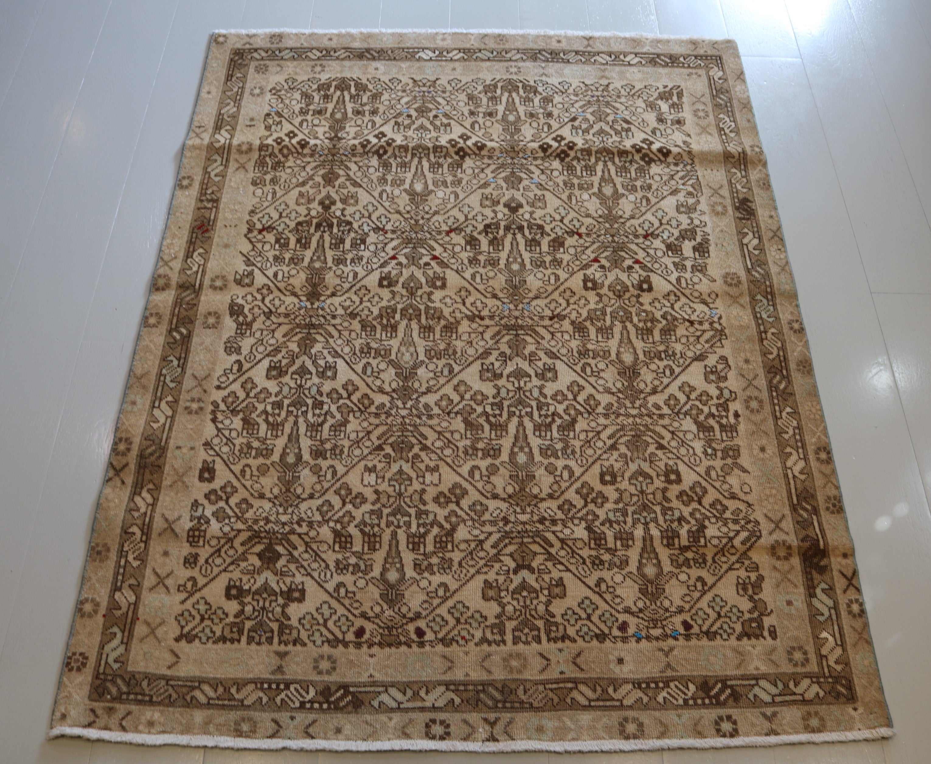 Antique Persian Afshar Rug, 180 × 135 cm, Circa 1920
