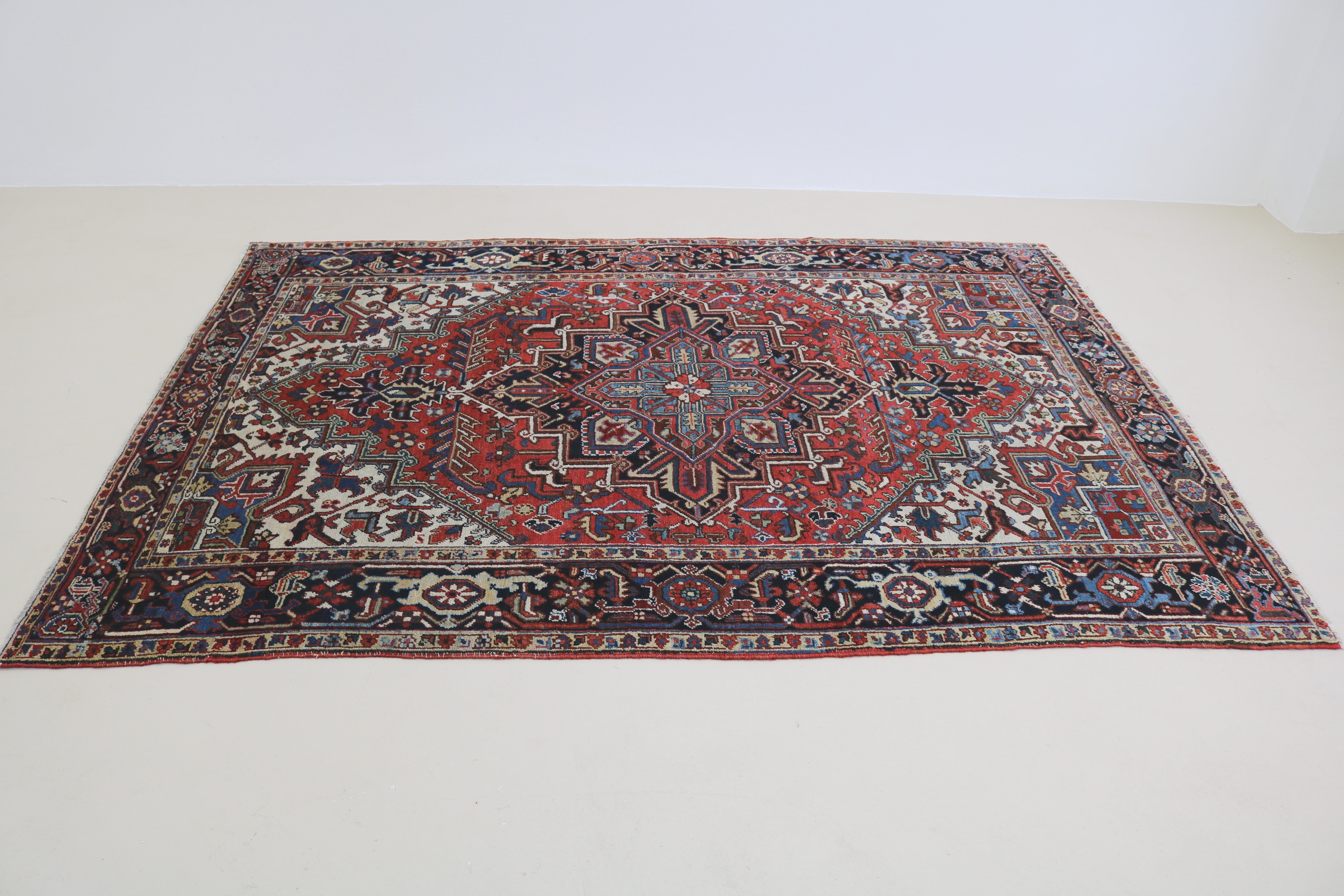 Antique Persian Heriz Carpet, 290 × 215 cm, Circa 1930