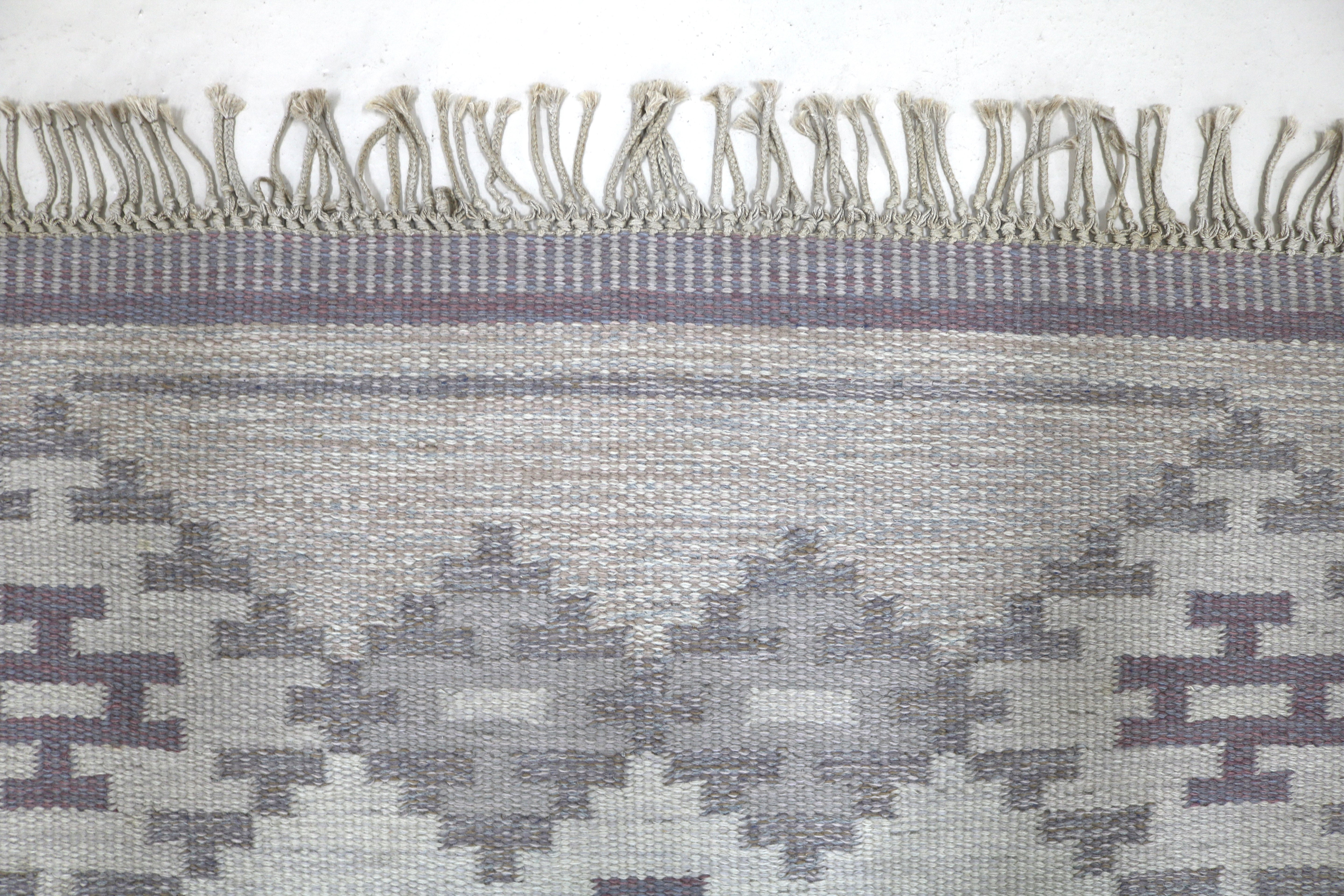 Vintage Swedish Kilim Rug, 200 × 136 cm (circa 1950s–1960s)