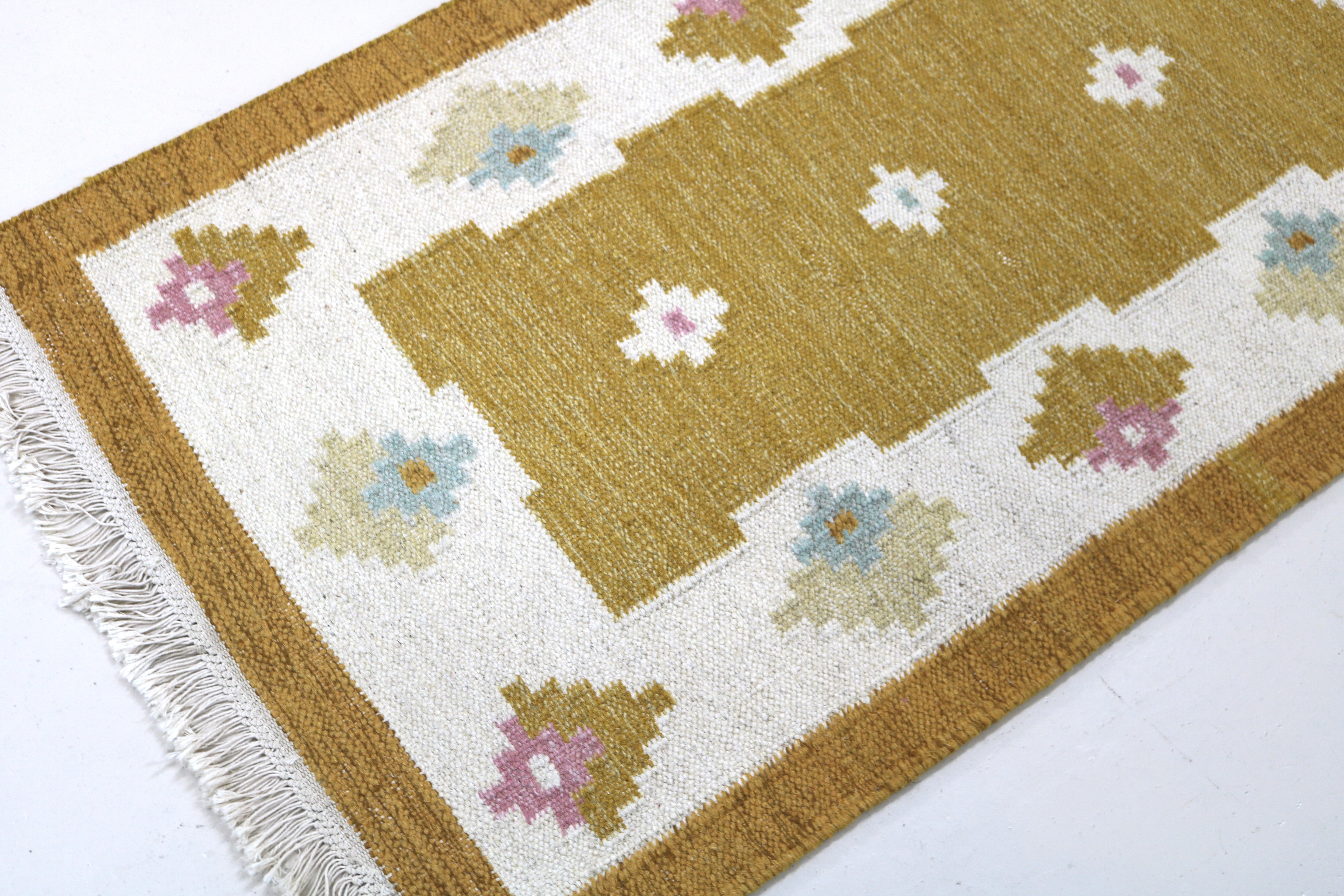 Vintage Swedish Kilim Runner, 350 × 81 cm (circa 1950s–1960s)