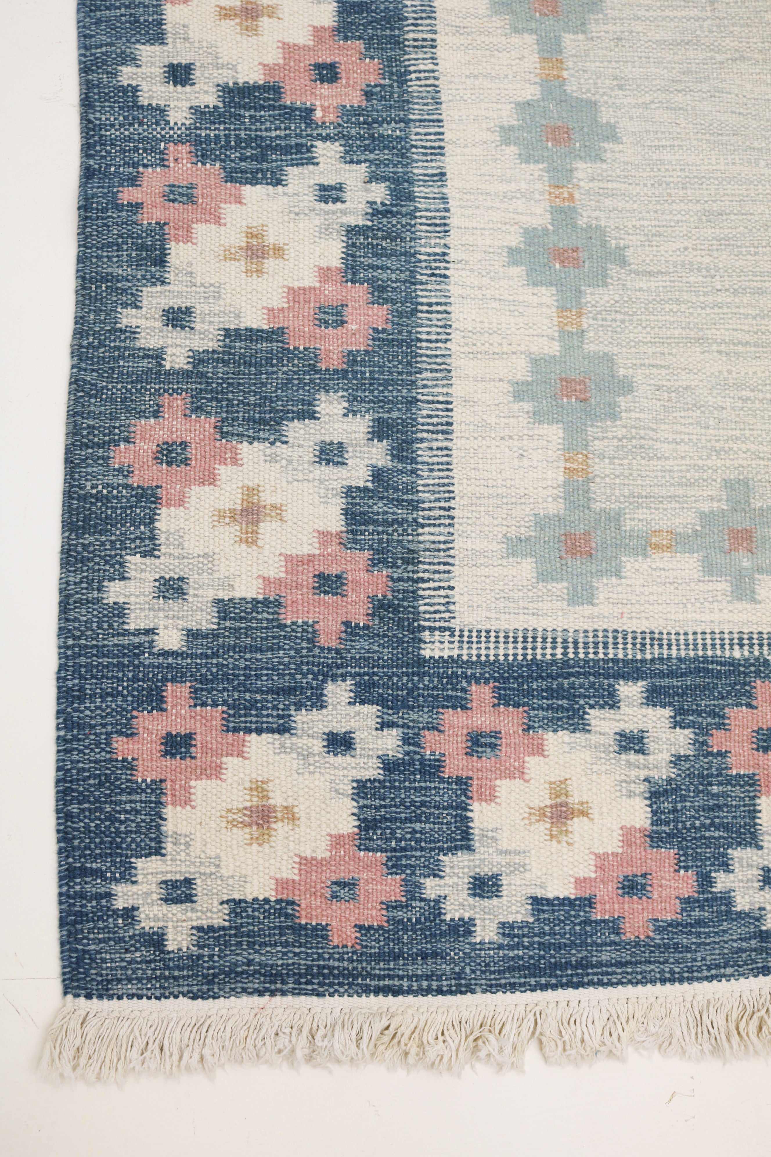 Vintage Swedish kilim rug 188 × 137 cm with blue, ivory and dusty pink floral border