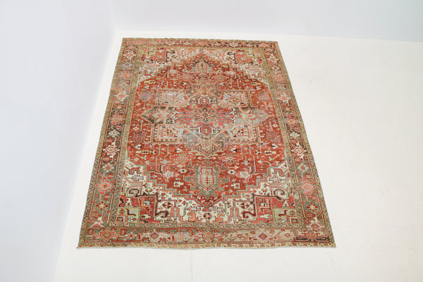 Antique Persian Heriz Rug 340 × 240 cm, circa 1920