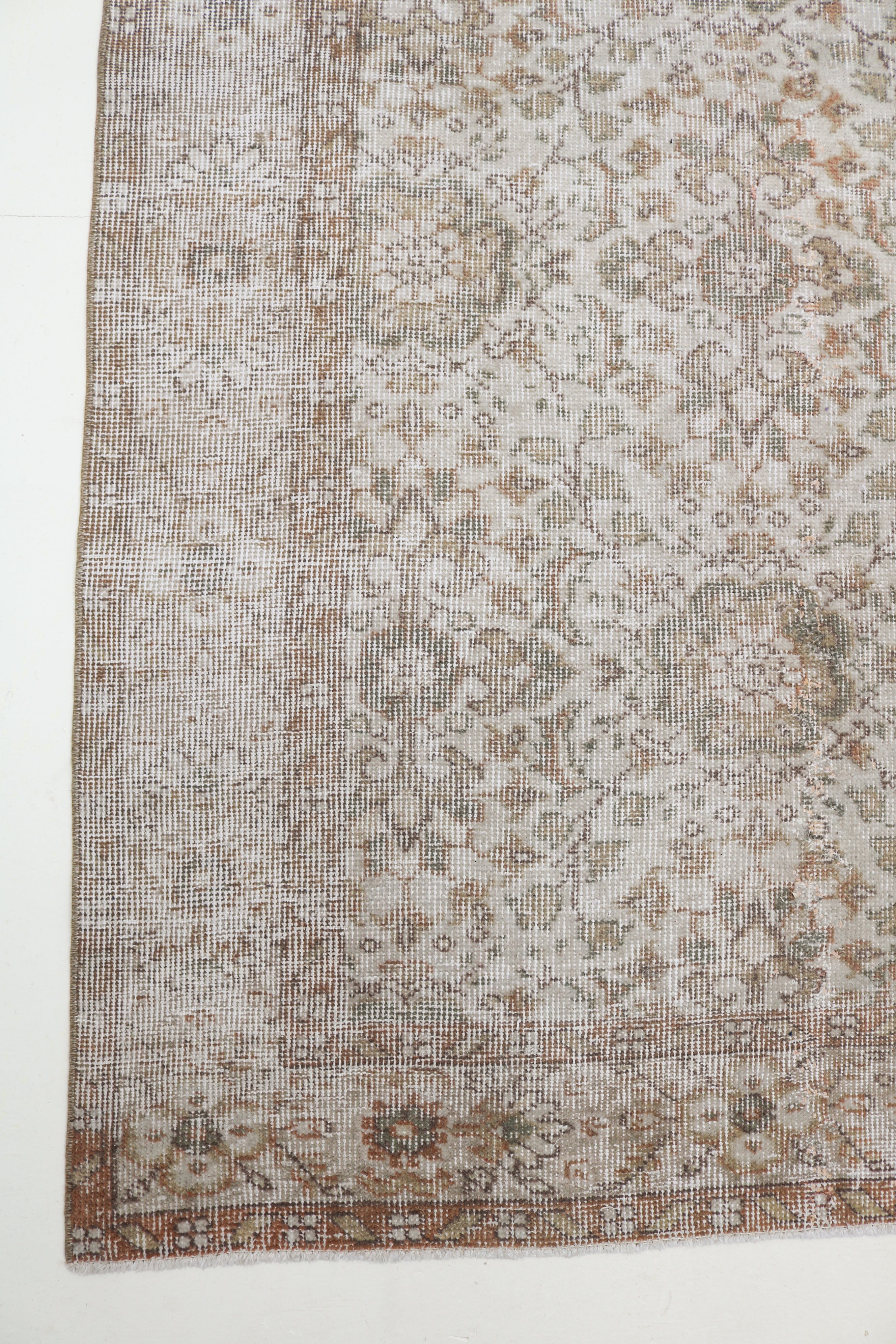 Vintage Turkish Rug 288 × 165 cm