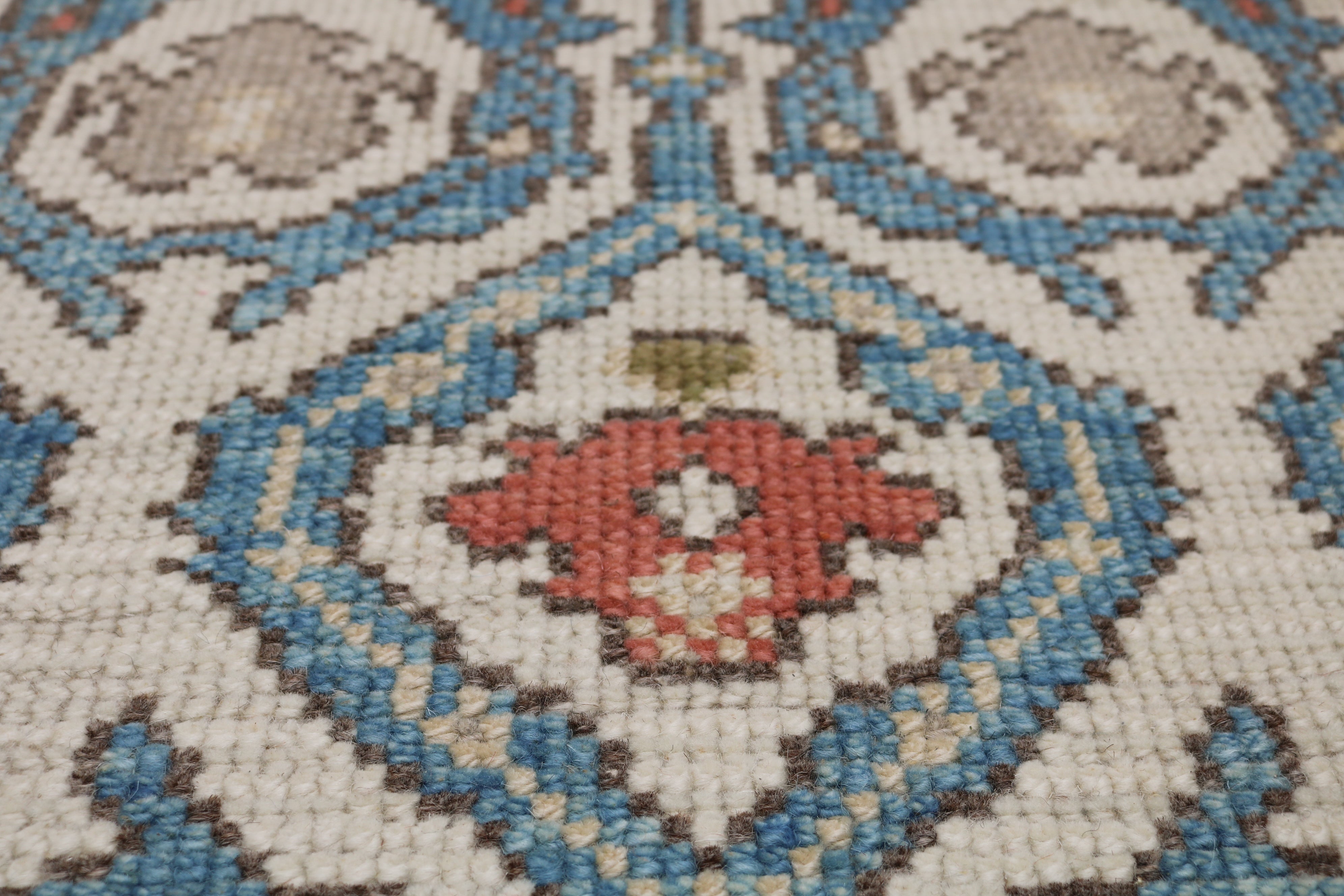 Vintage Turkish Ushak runner 450 × 90 cm hand-knotted in wool with soft muted colours