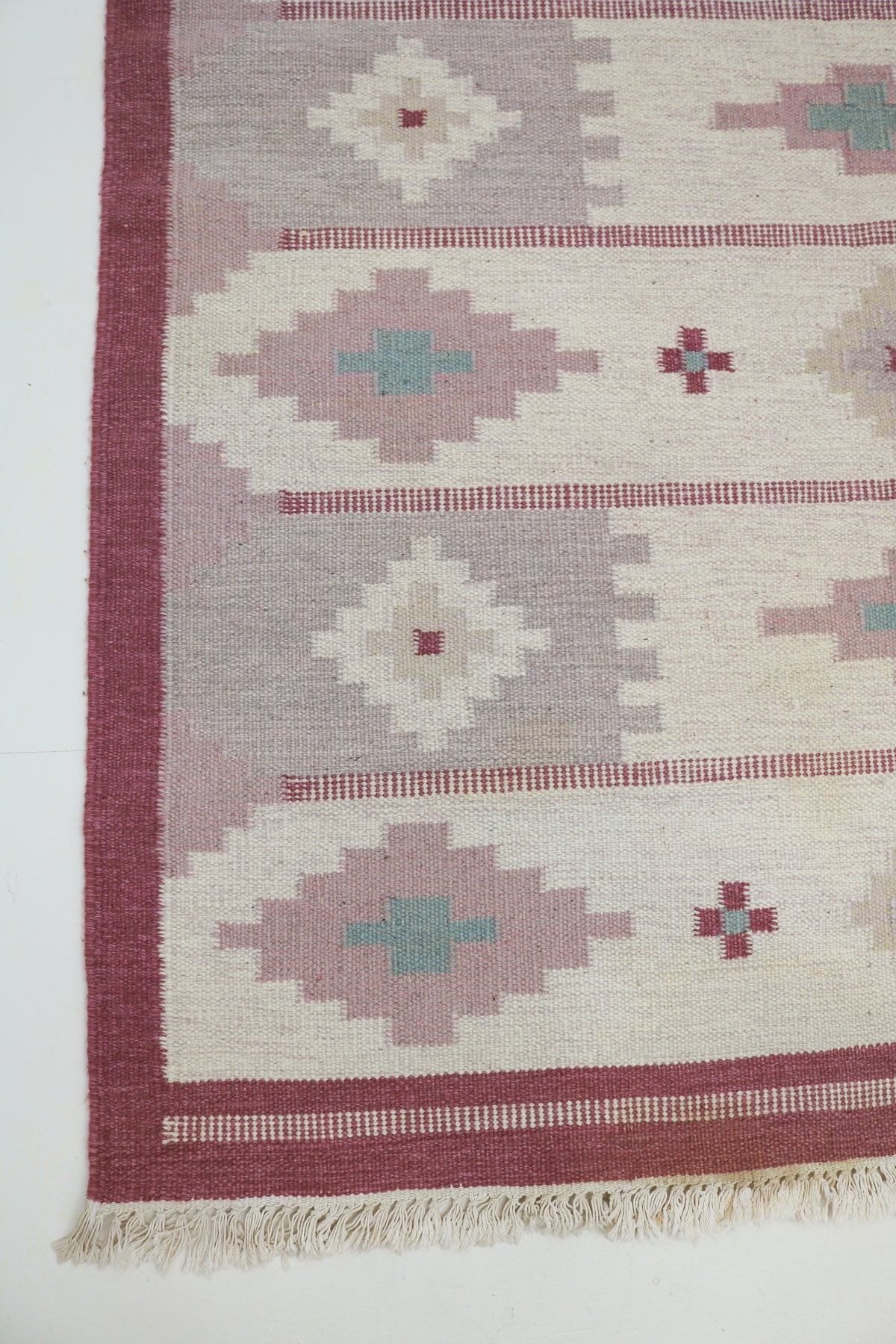 Vintage Swedish Kilim rug with dusty pink, cream and pale grey geometric bands