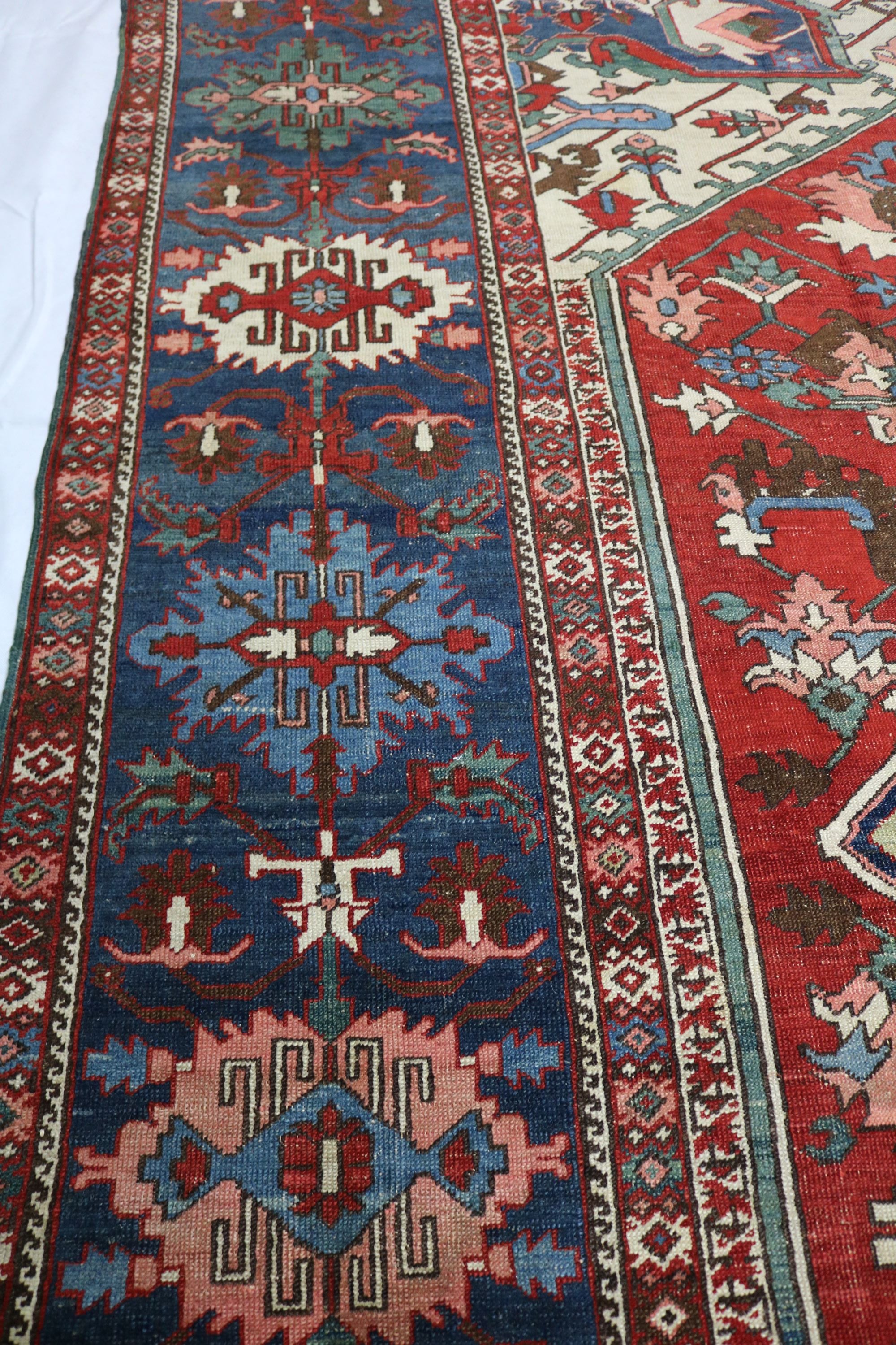 Antique Persian Heriz Serapi Carpet - Hakiemie Rug Gallery