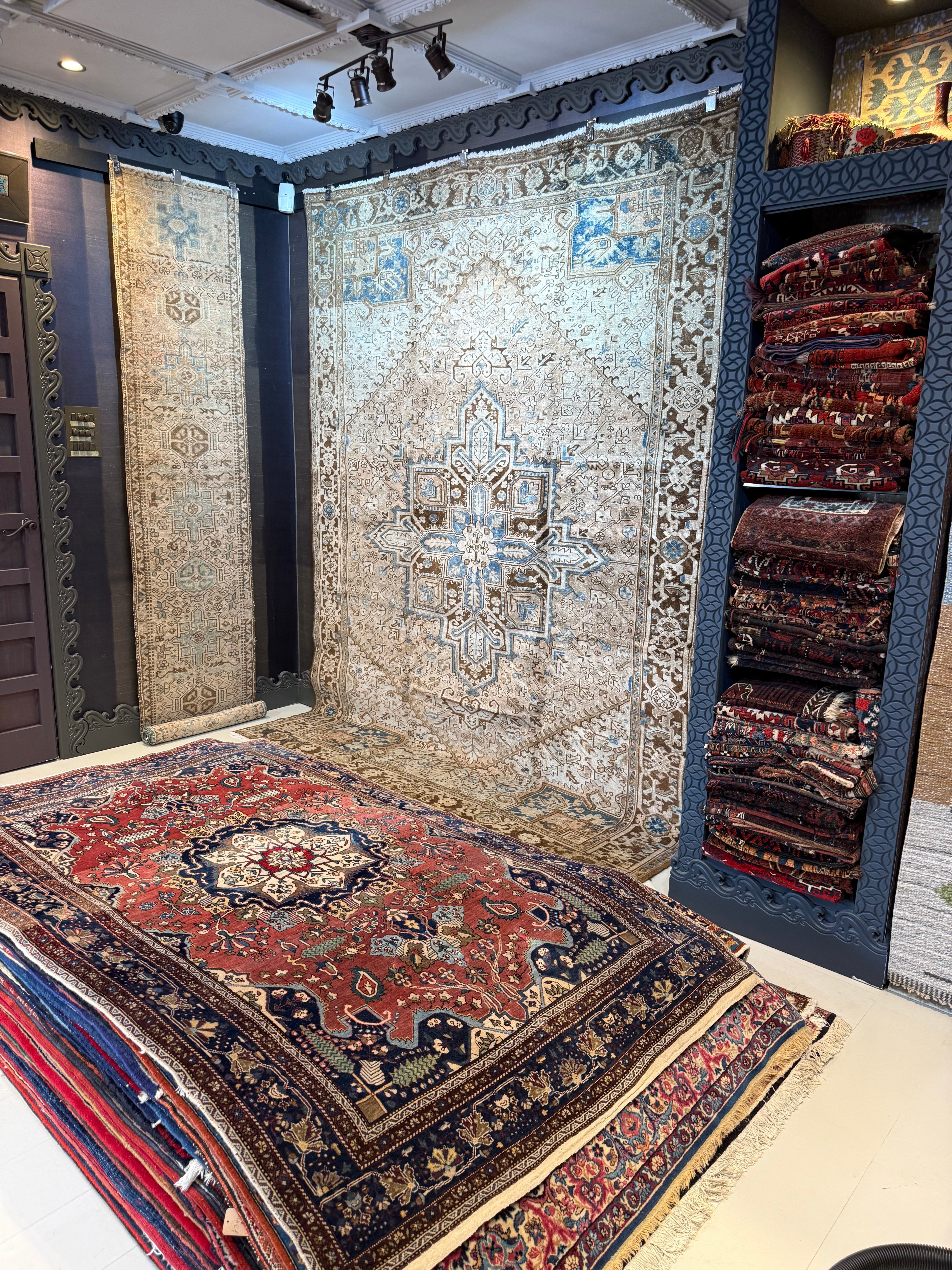 Antique Persian Rugs London | Discover Authentic Handmade Persian Carpets at Hakiemie Rug Gallery