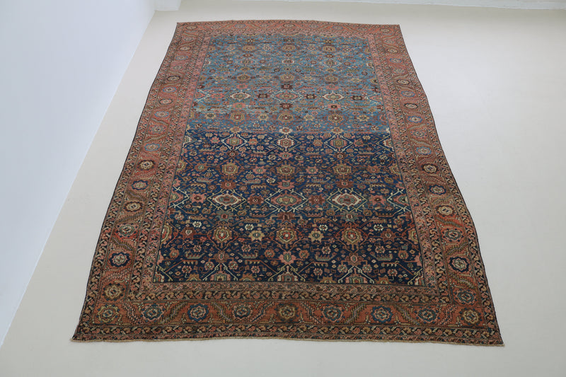 Antique Persian Bakhshayesh Carpet for sale at Hakiemie Rug Gallery, hand-knotted wool rug ideal for Richmond homes and London interiors