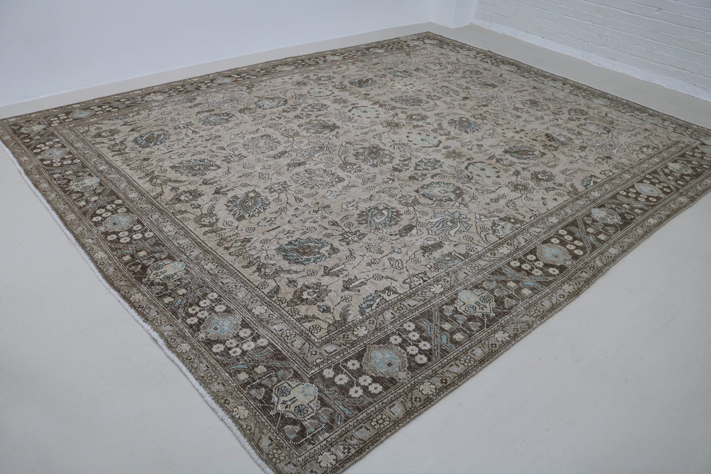 Decorative Tabriz Carpet