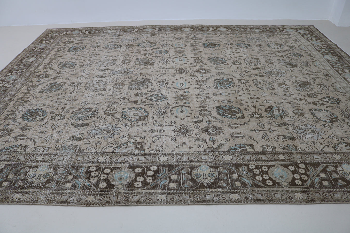Decorative Tabriz Carpet