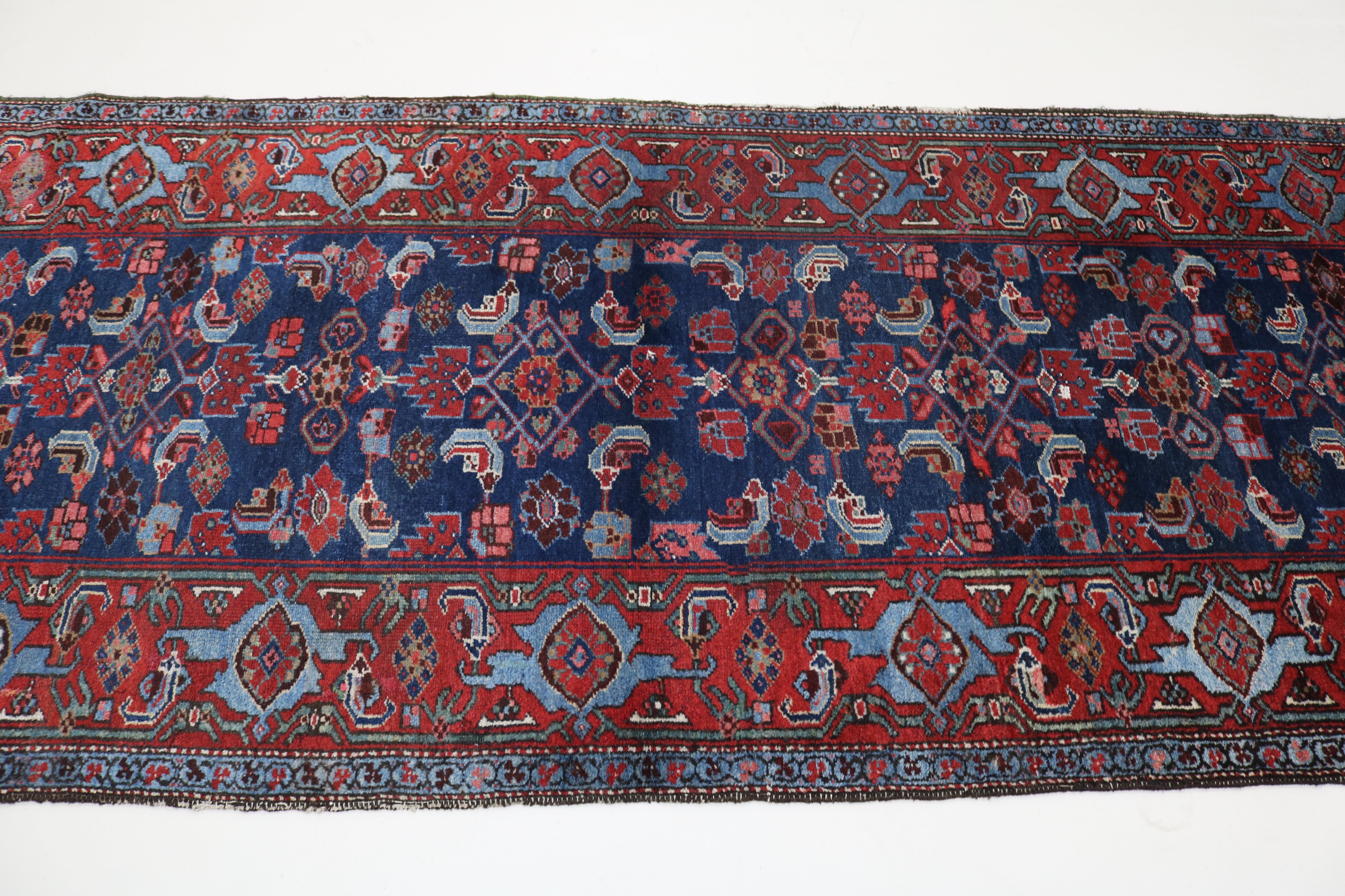 Antique Persian Malayer runner with finely drawn Herati design, 428 × 108 cm