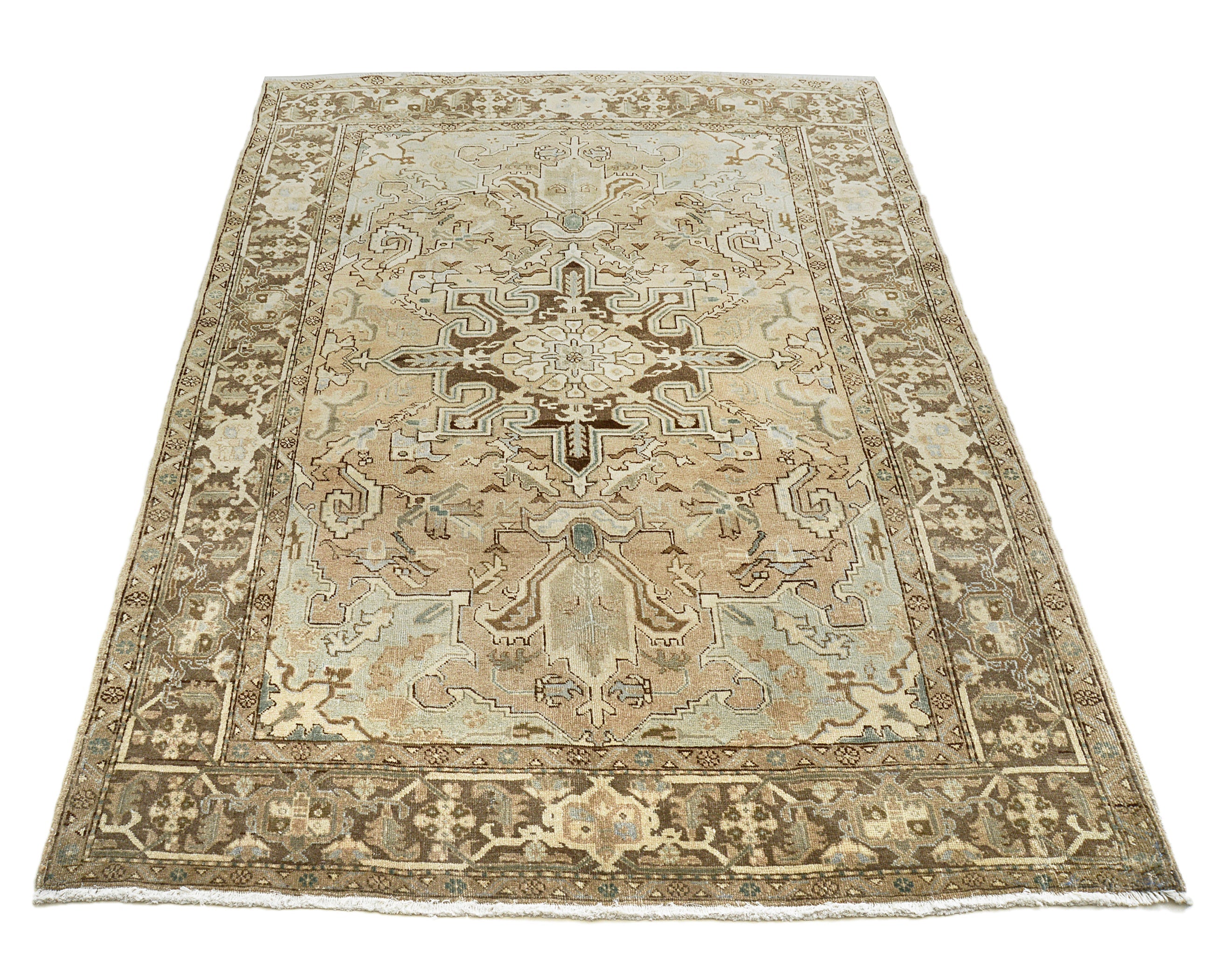 Full view of vintage Persian Heriz rug 293x196 cm handwoven in Iran, circa 1940
