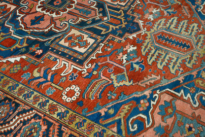 Antique Persian Heriz Carpet, 373 × 280 cm, Circa 1900