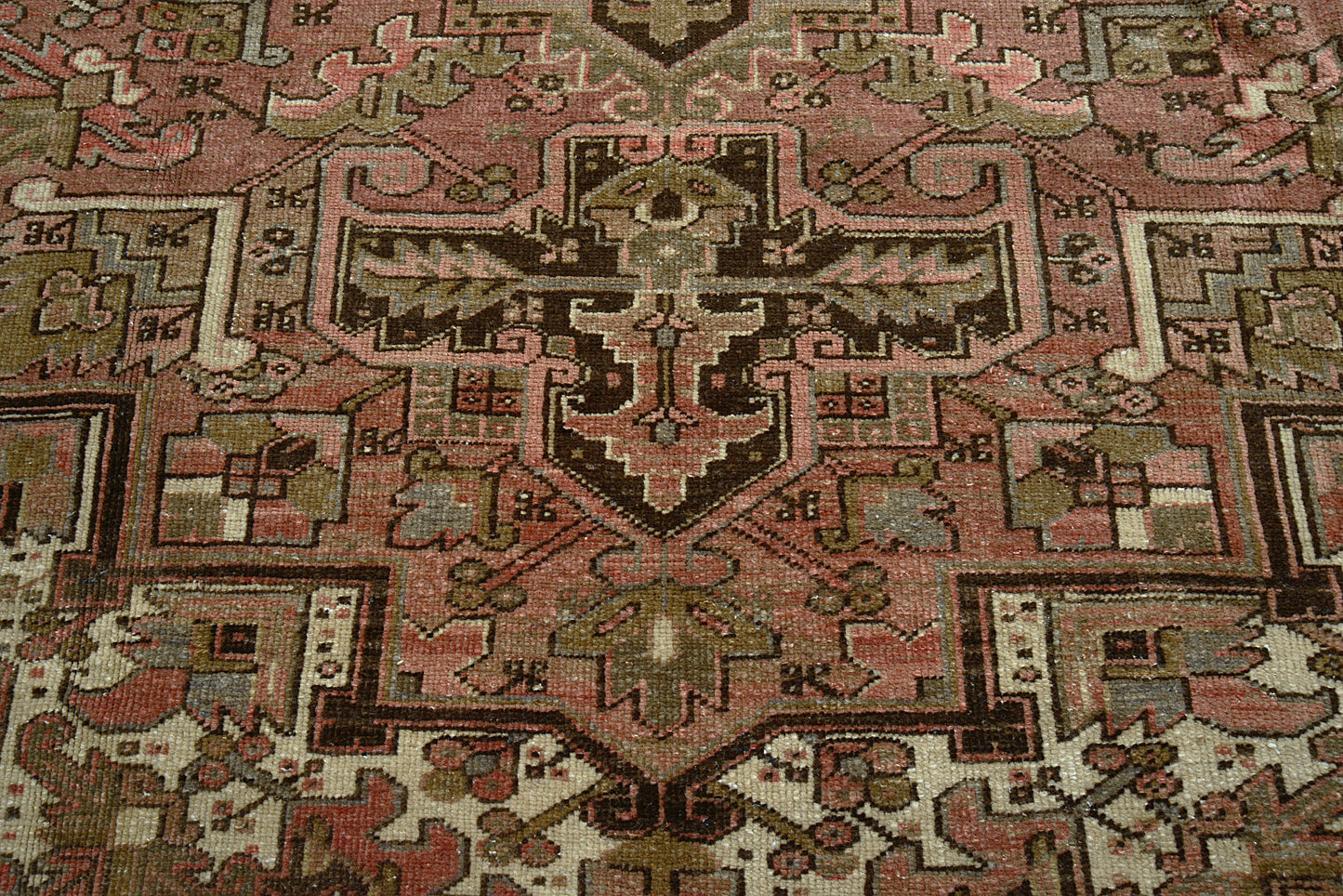 Antique Persian Heriz Carpet, 378 × 287 cm, Circa 1930