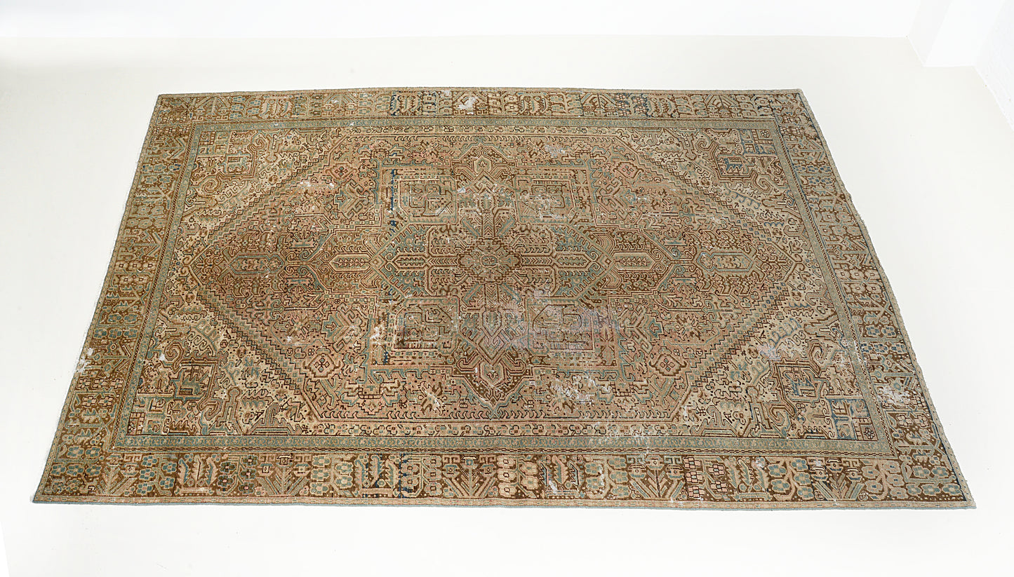 Antique Persian Heriz Carpet, 367 × 247 cm, Circa 1930