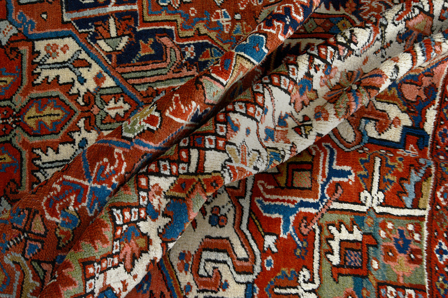 Antique Persian Heriz Carpet, 335 × 253 cm, Circa 1920s