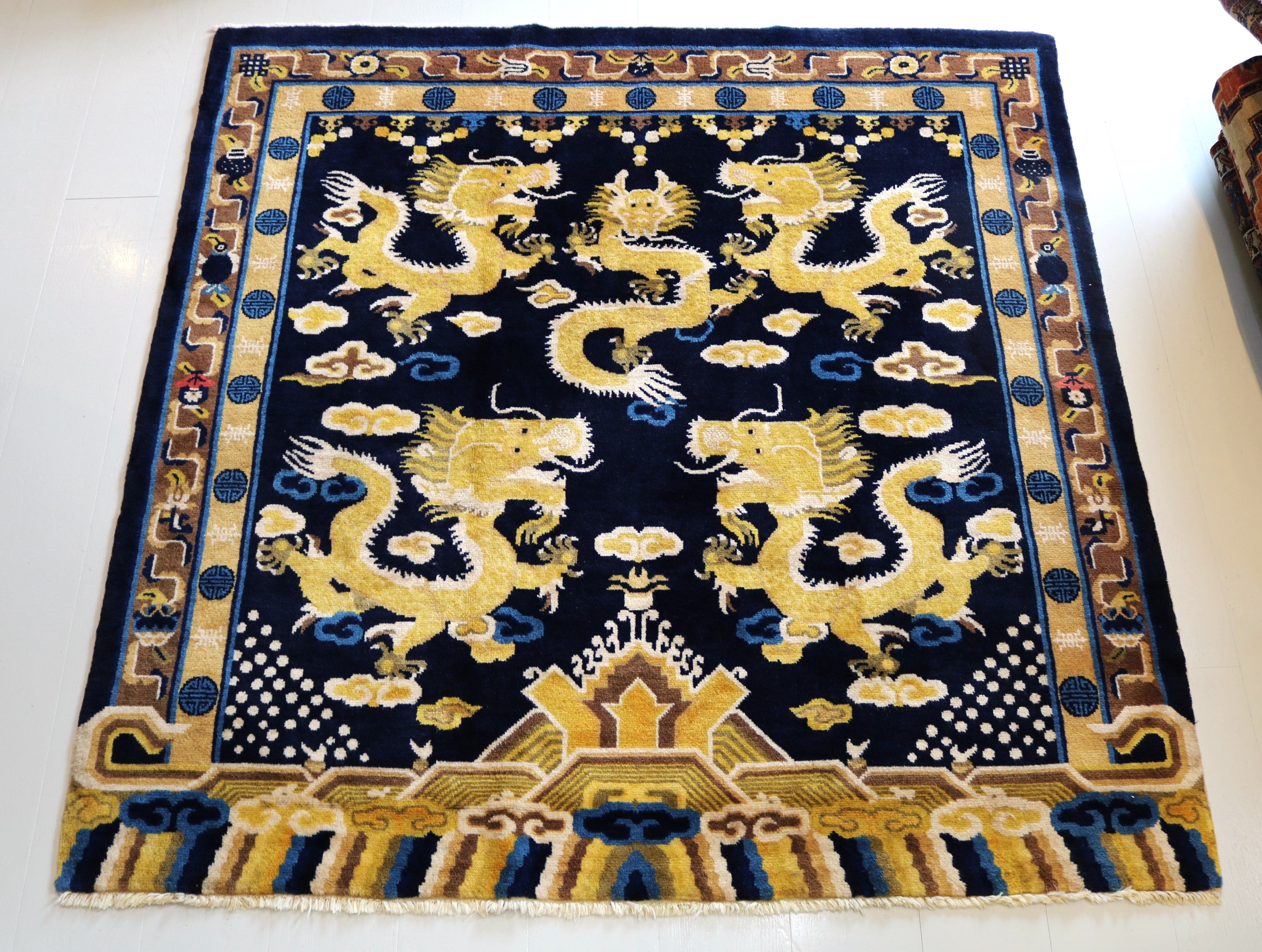 Antique Chinese Dragon Rug, 167 × 167 cm, Circa 1940