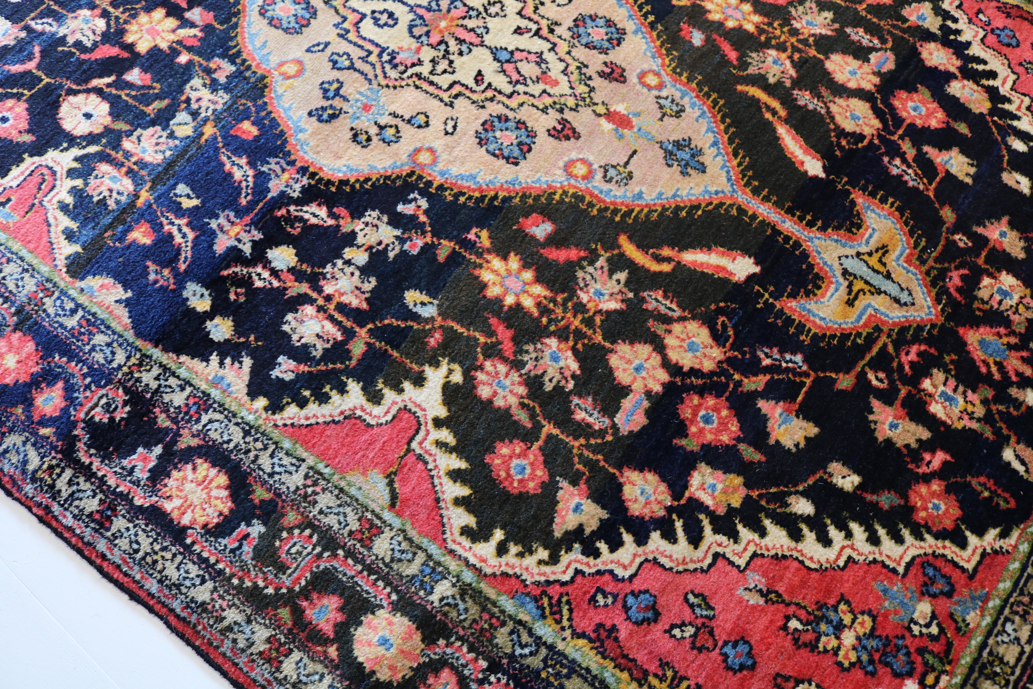 Antique Persian Jozan Rug, 191 × 131 cm, Circa 1920