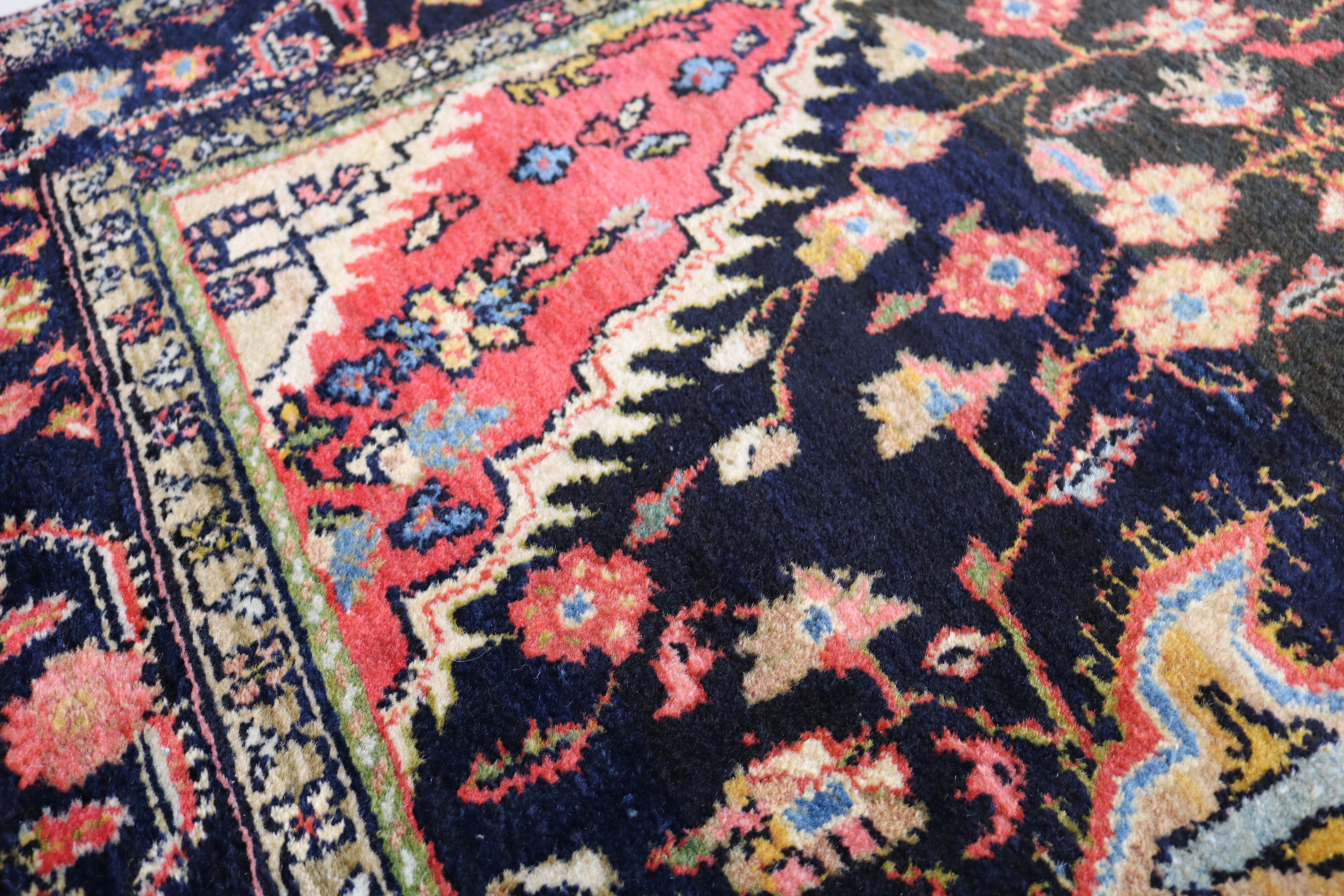 Antique Persian Jozan Rug, 191 × 131 cm, Circa 1920