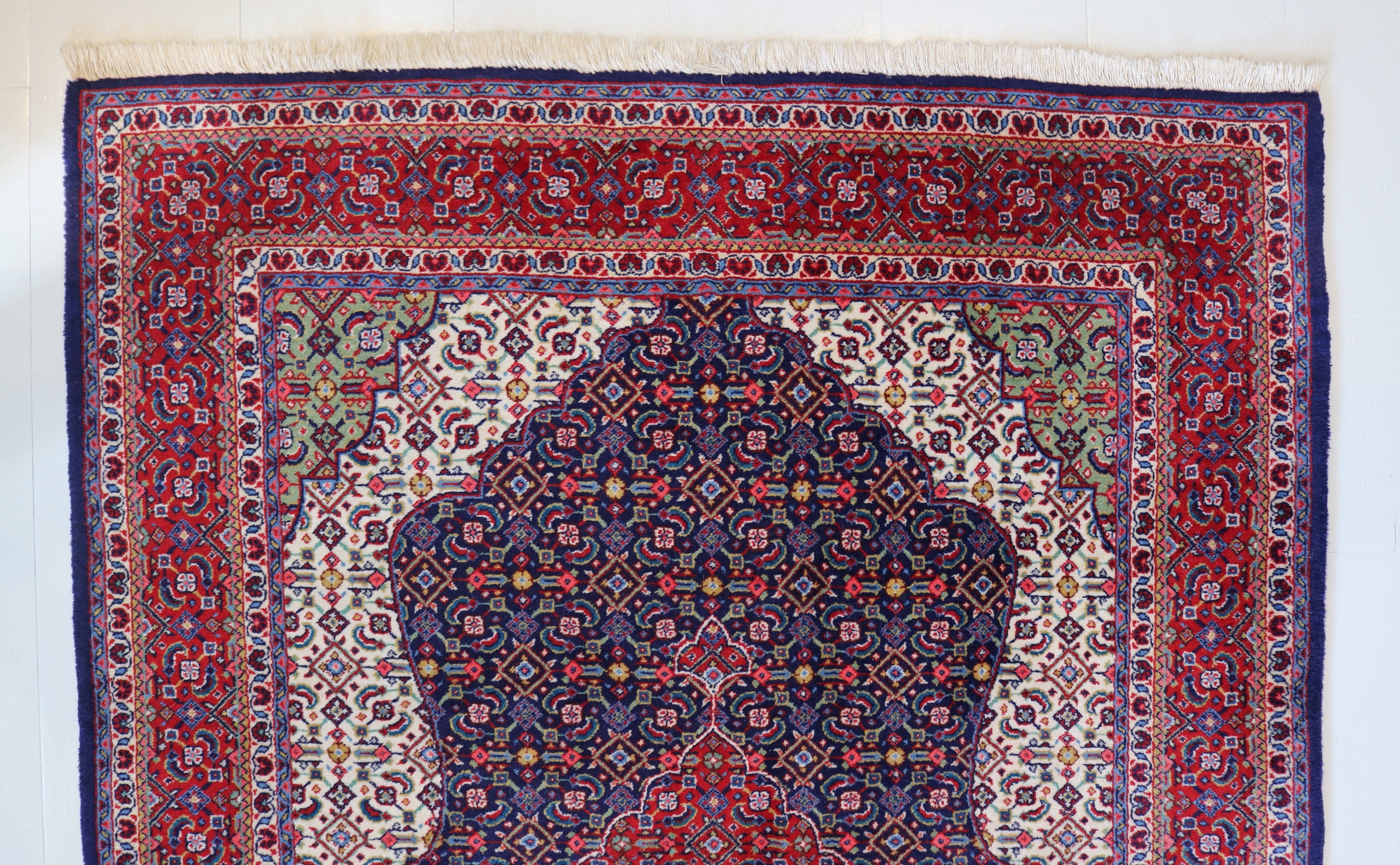 Fine Persian Saruk Rug, 162 × 107 cm, Circa 1940