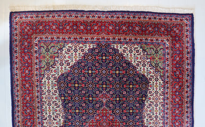 Fine Saruk Rug