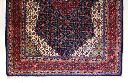 Fine Saruk Rug