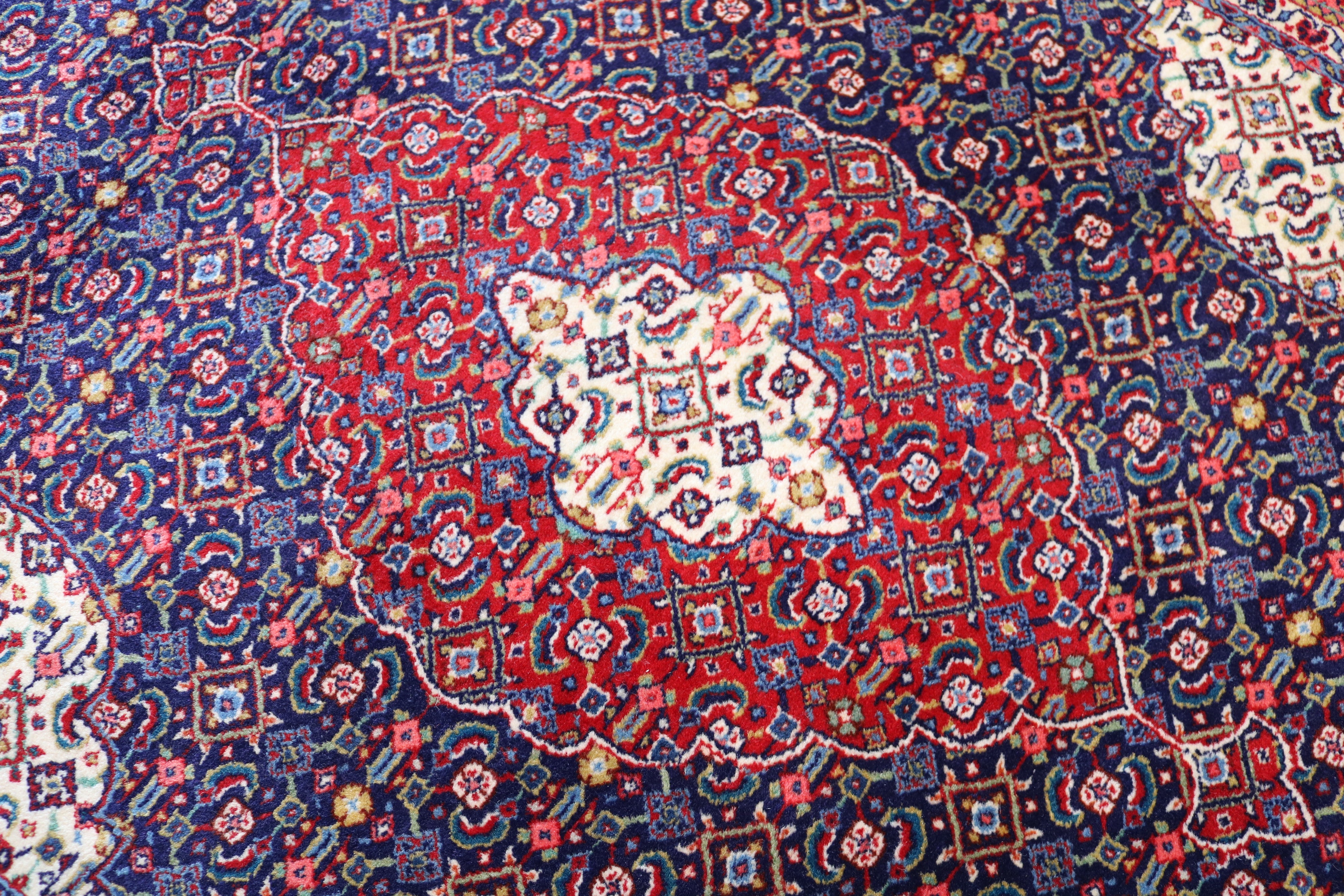 Fine Persian Saruk Rug, 162 × 107 cm, Circa 1940