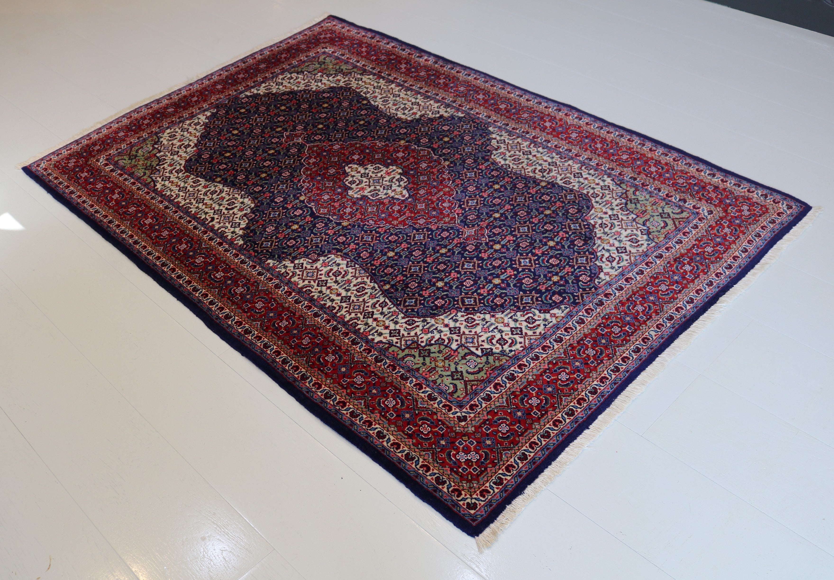 Fine Persian Saruk Rug, 162 × 107 cm, Circa 1940