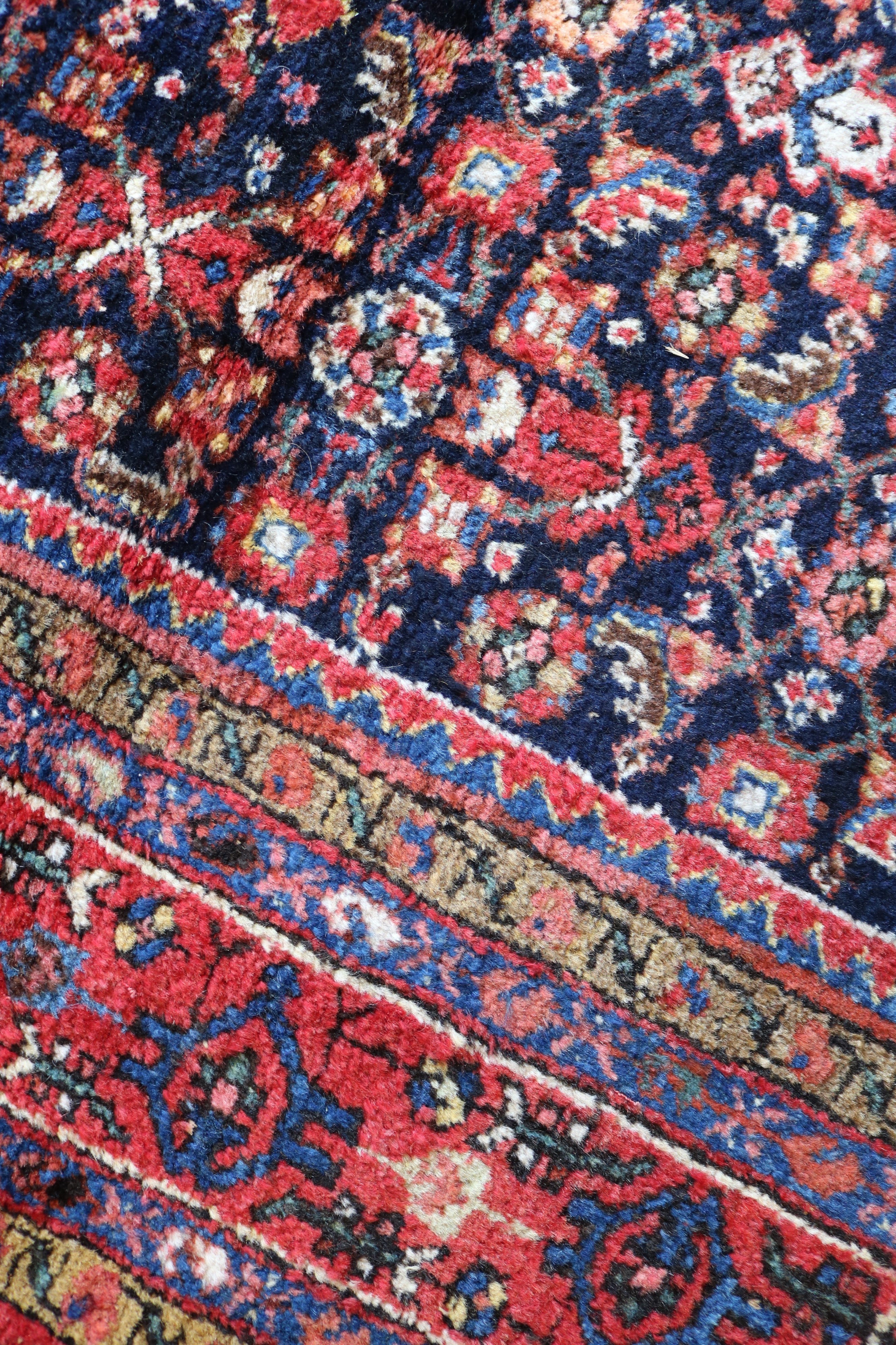 Fine Antique Persian Hamadan Rug, 144 × 200 cm, Circa 1920