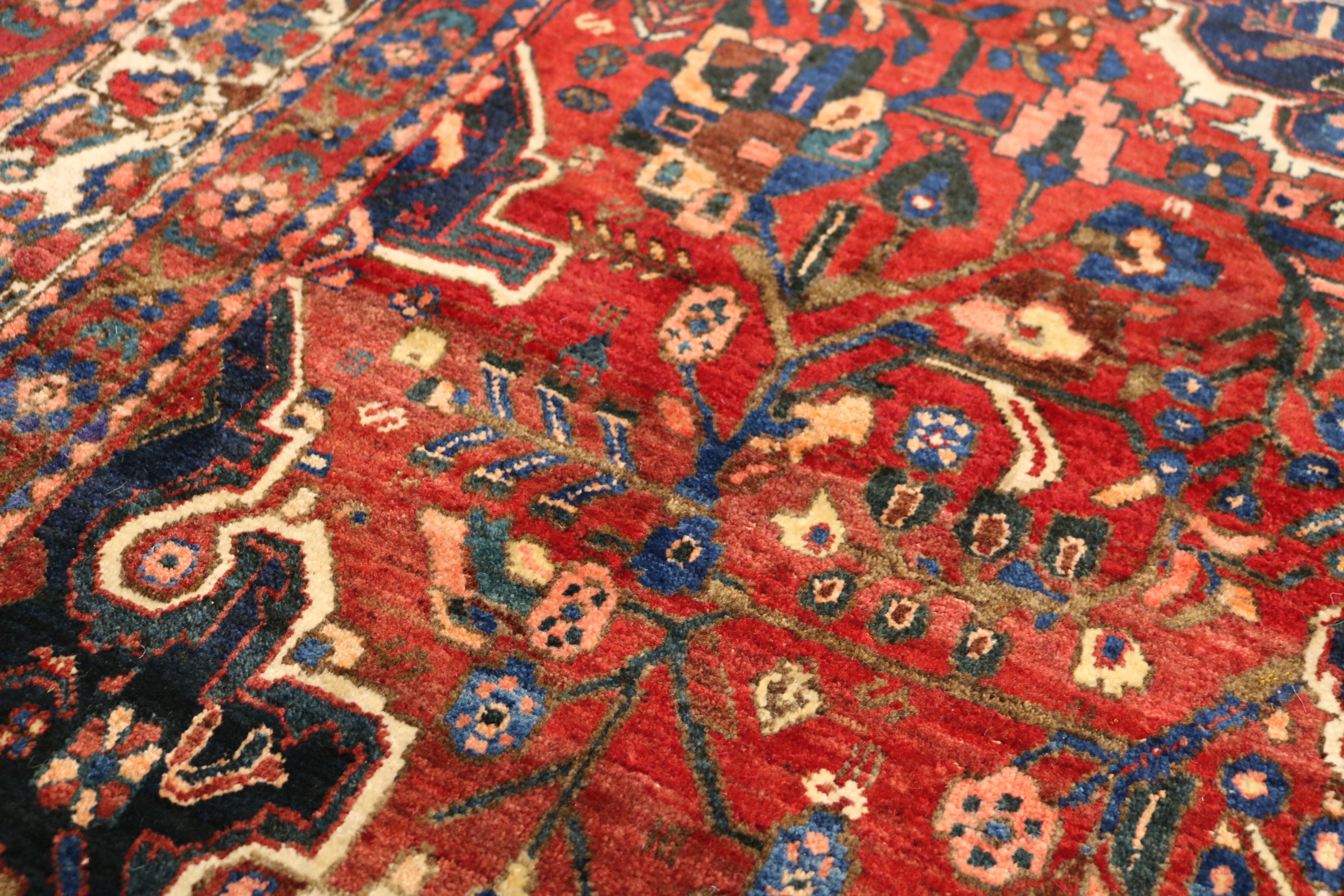 Antique Persian Abadeh Rug, 207 × 148 cm, Circa 1920