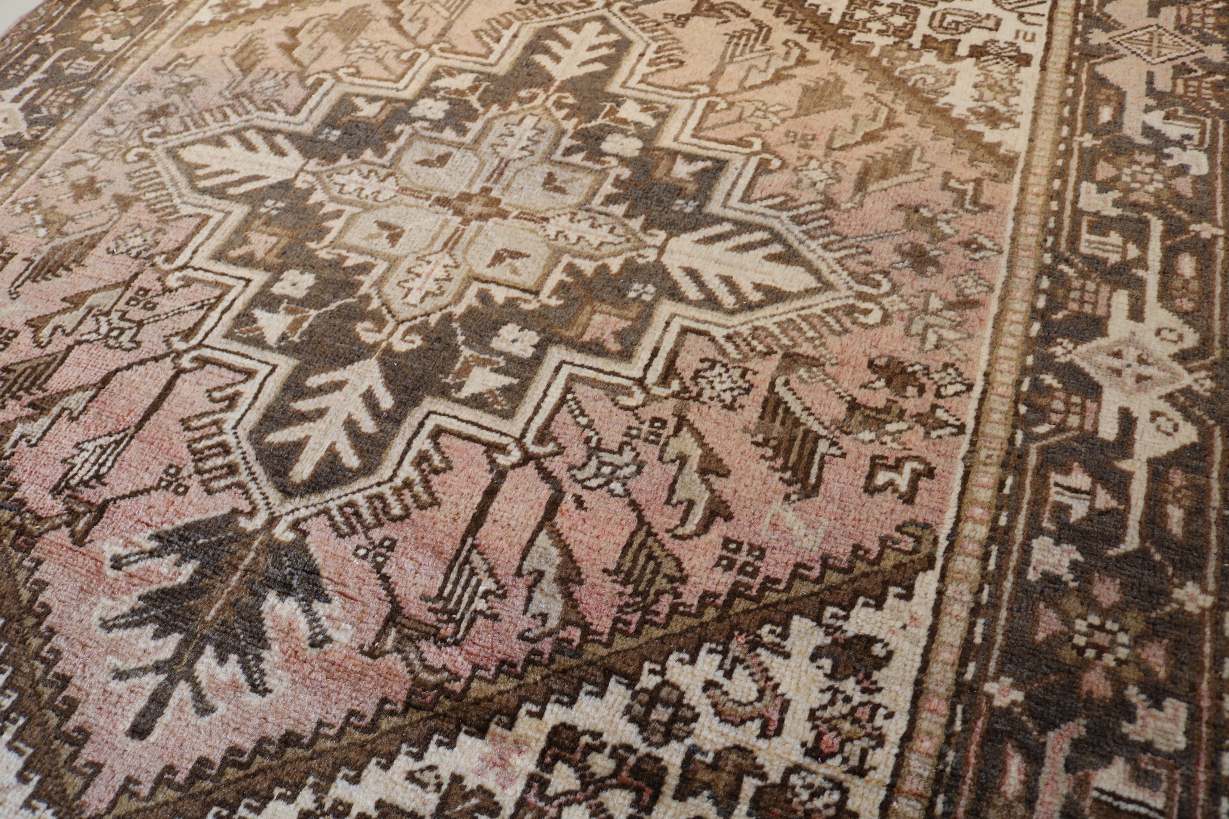 Antique Persian Heriz Rug, 197 × 152 cm, Circa 1930