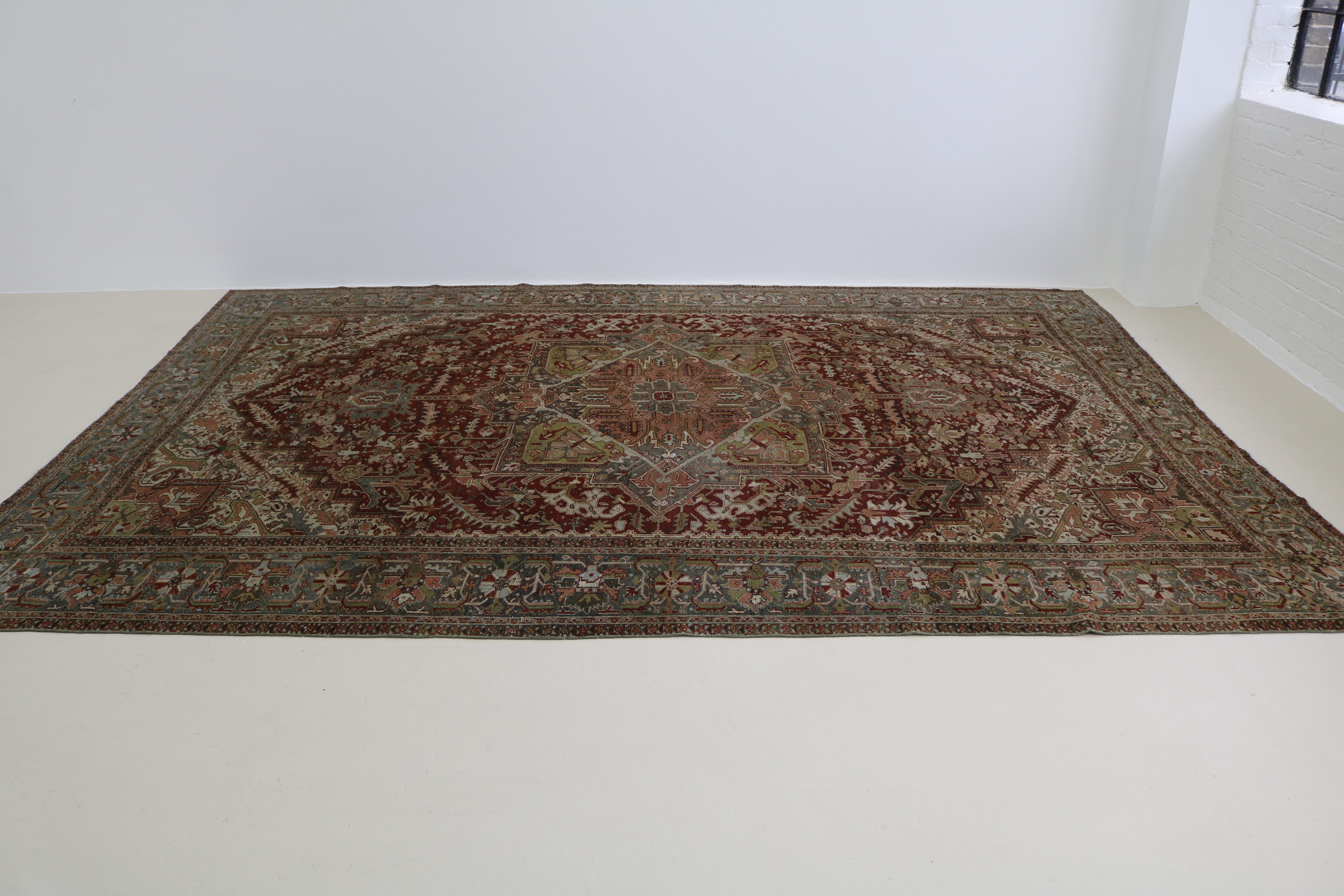 Antique Persian Heriz Carpet, 403 × 292 cm, Circa 1930