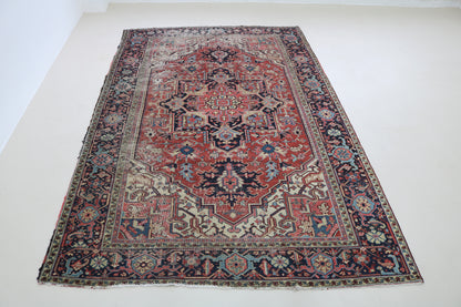 Fine Antique Heriz Carpet