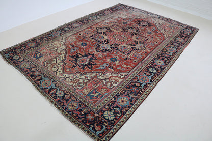 Fine Antique Heriz Carpet