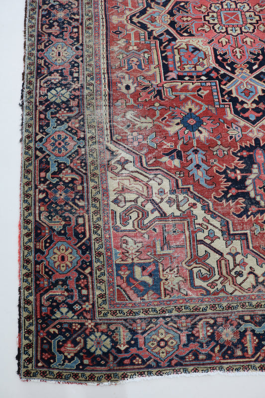 Fine Antique Heriz Carpet