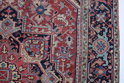 Fine Antique Heriz Carpet