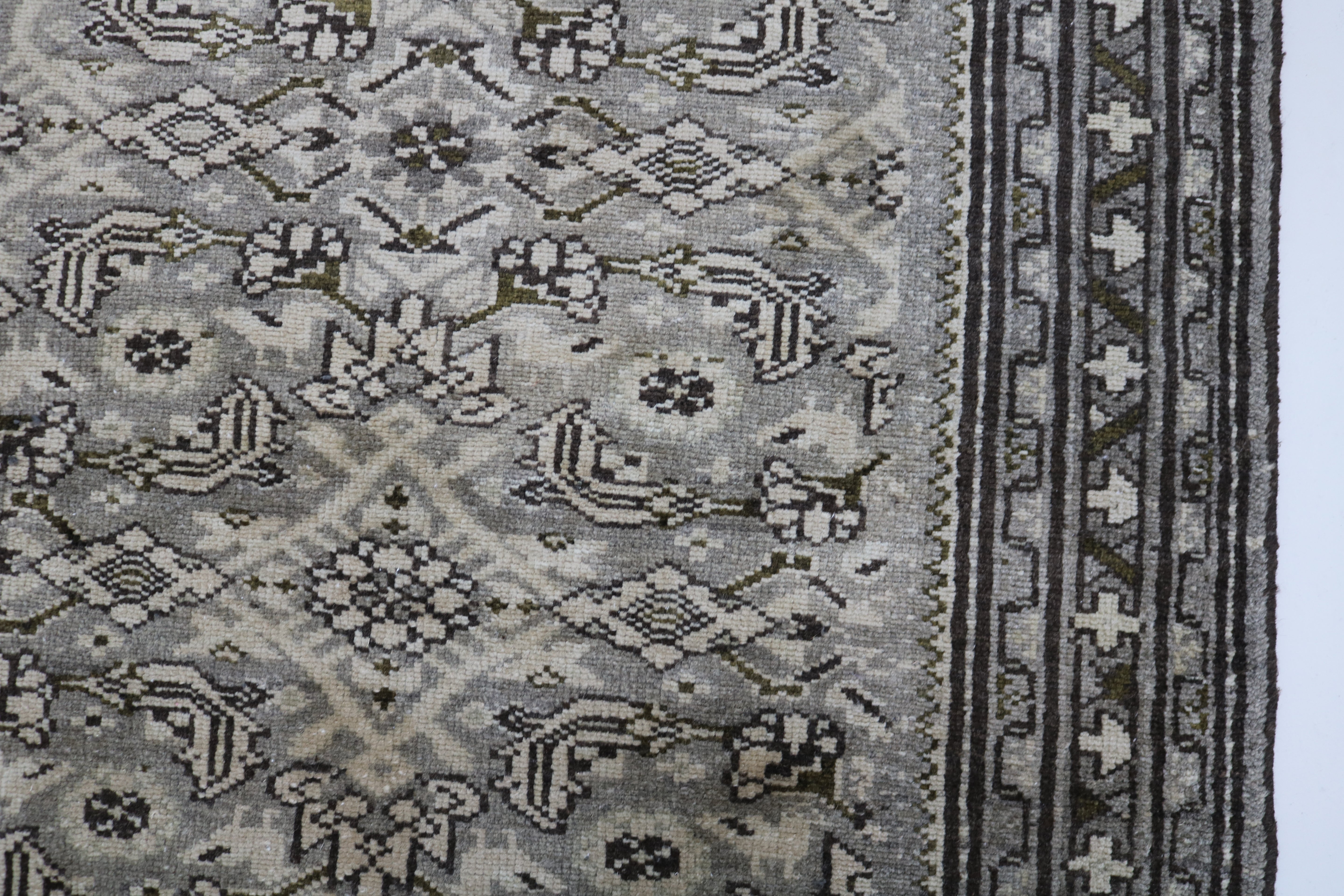Details view of Vintage Persian Malayer runner with finely drawn Herati design, 308 × 107 cm