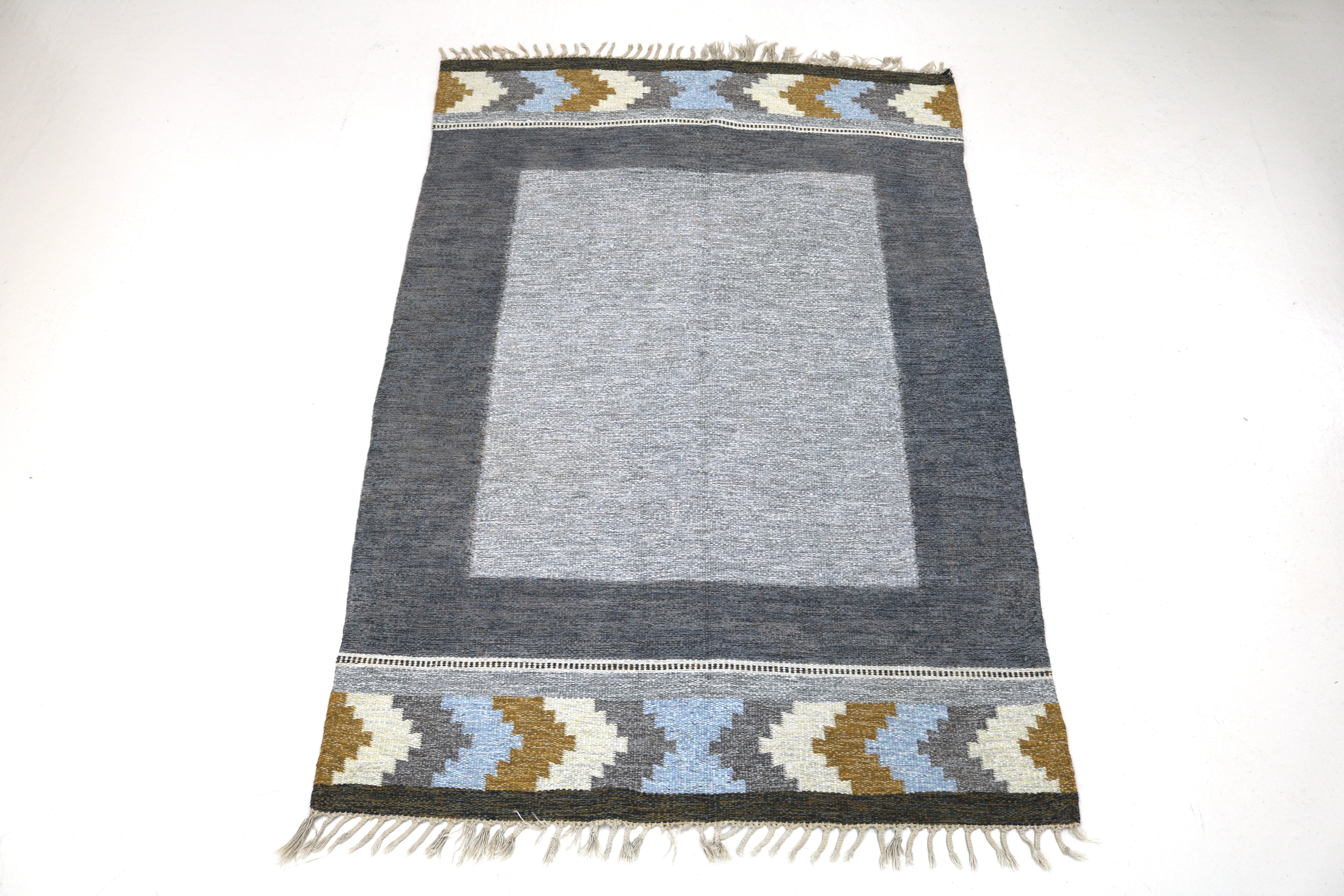 Vintage Swedish Kilim Rug, 235x161 cm (circa 1950s–1960s)
