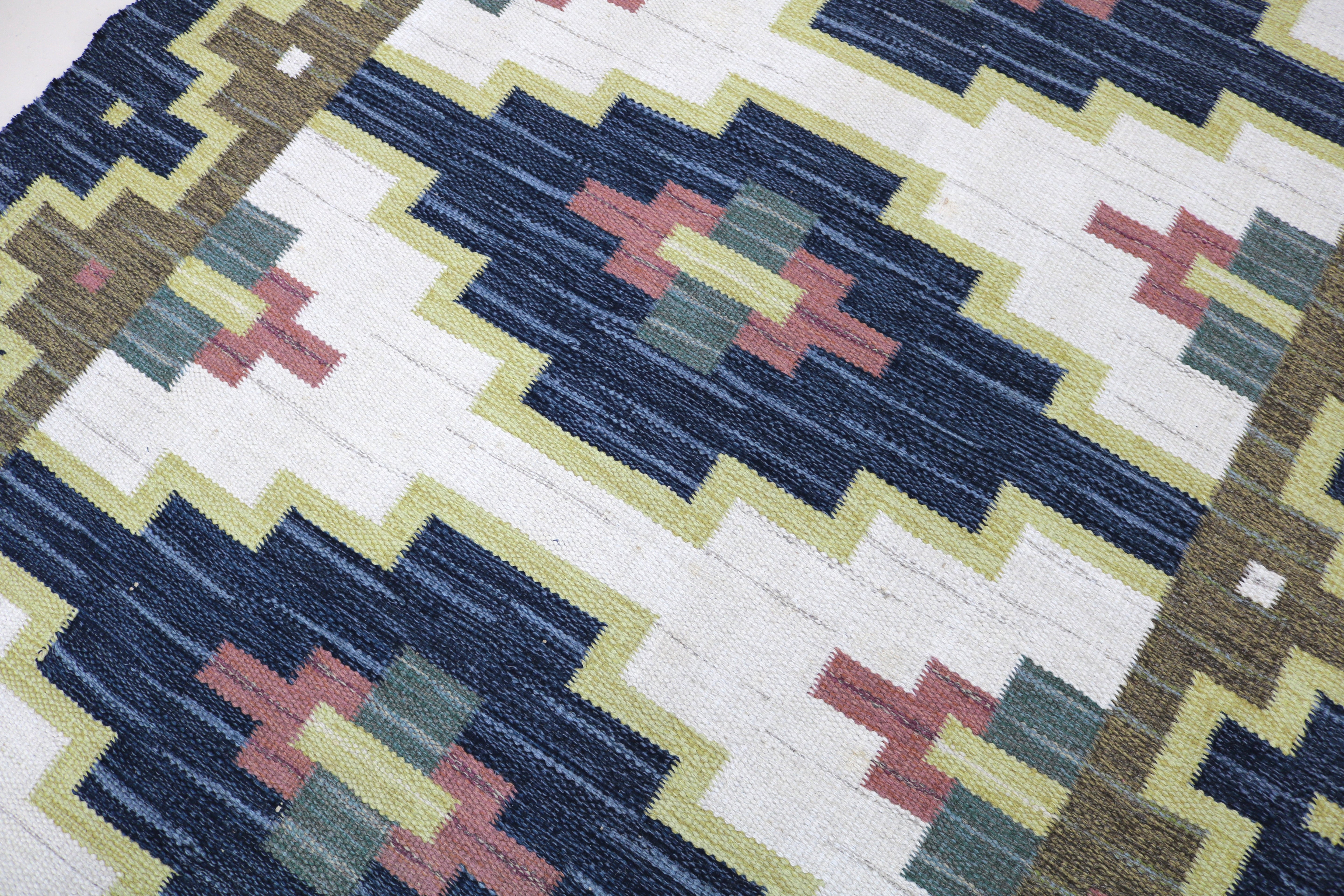 Vintage Swedish Kilim Rug, 202 × 143 cm (circa 1950s–1960s)