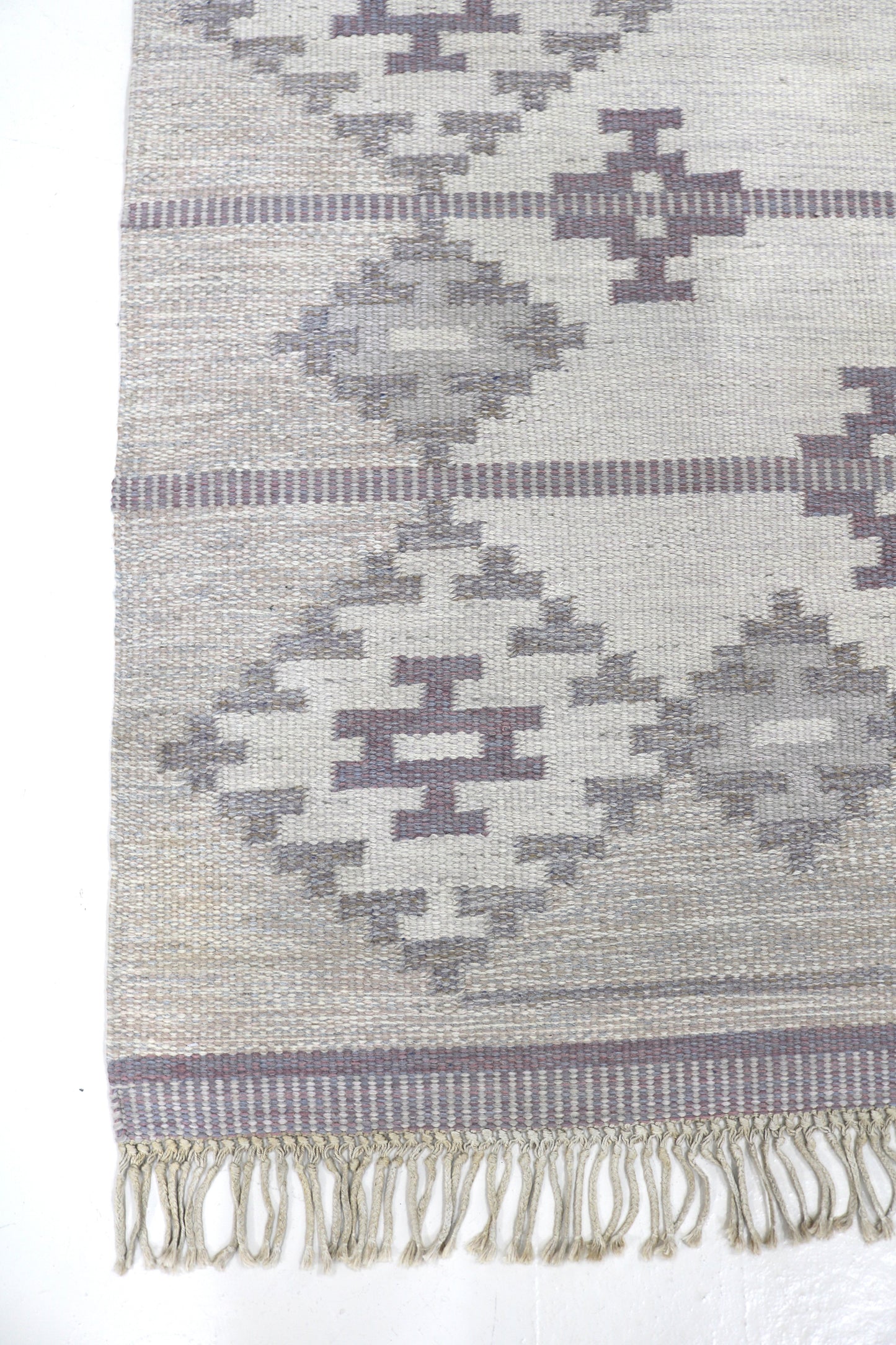 Vintage Swedish Kilim Rug, 200 × 136 cm (circa 1950s–1960s)