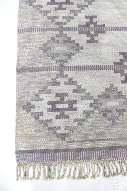 Vintage Swedish Kilim Rug, 200 × 136 cm (circa 1950s–1960s)