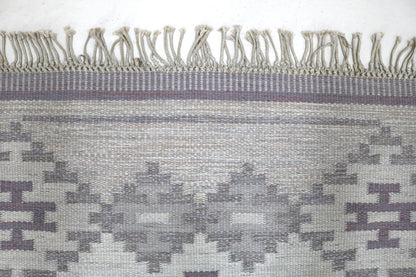 Vintage Swedish Kilim Rug, 200 × 136 cm (circa 1950s–1960s)
