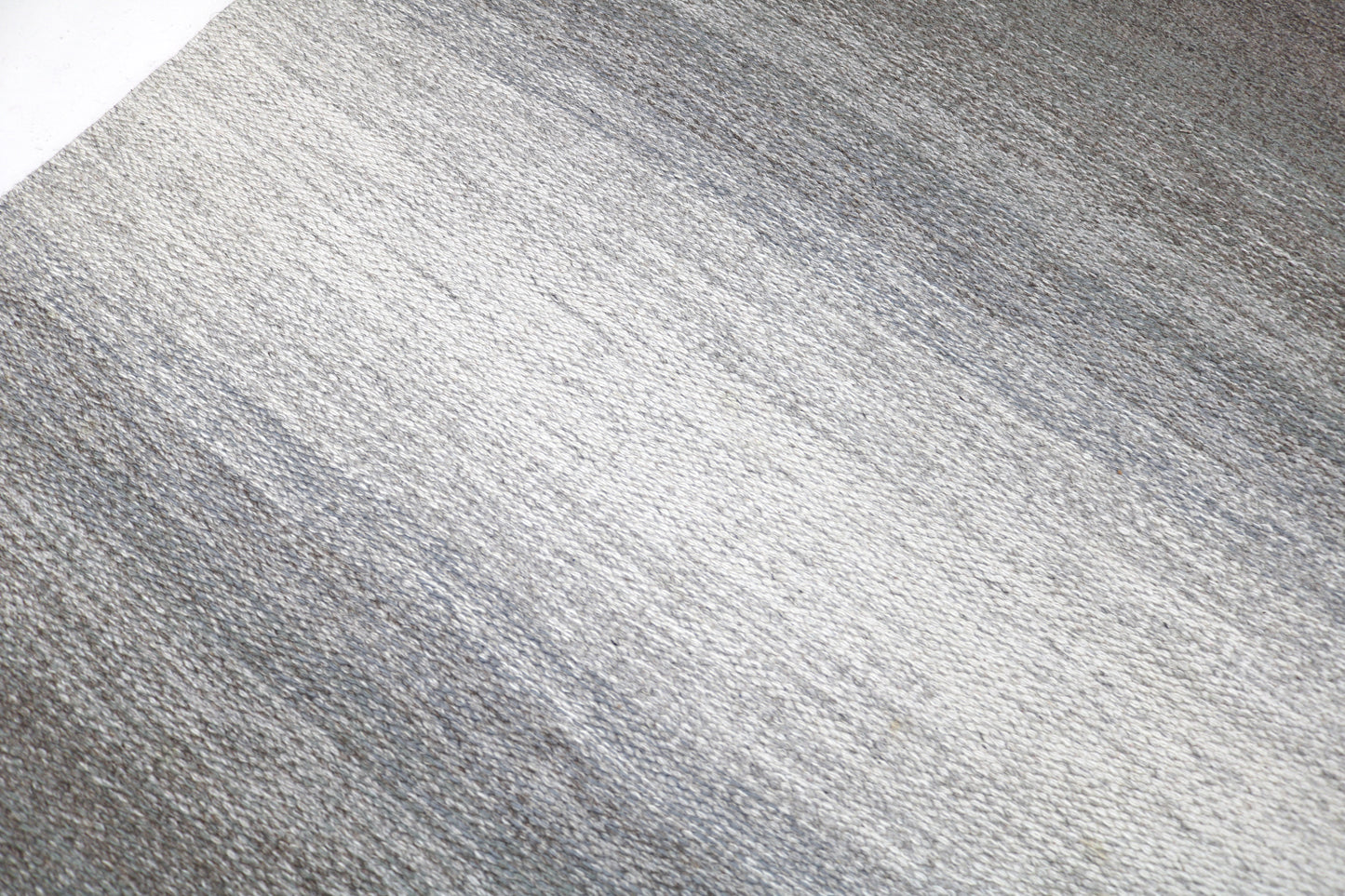 Vintage Swedish Kilim Rug, 200 × 138 cm (circa 1950s–1960s)