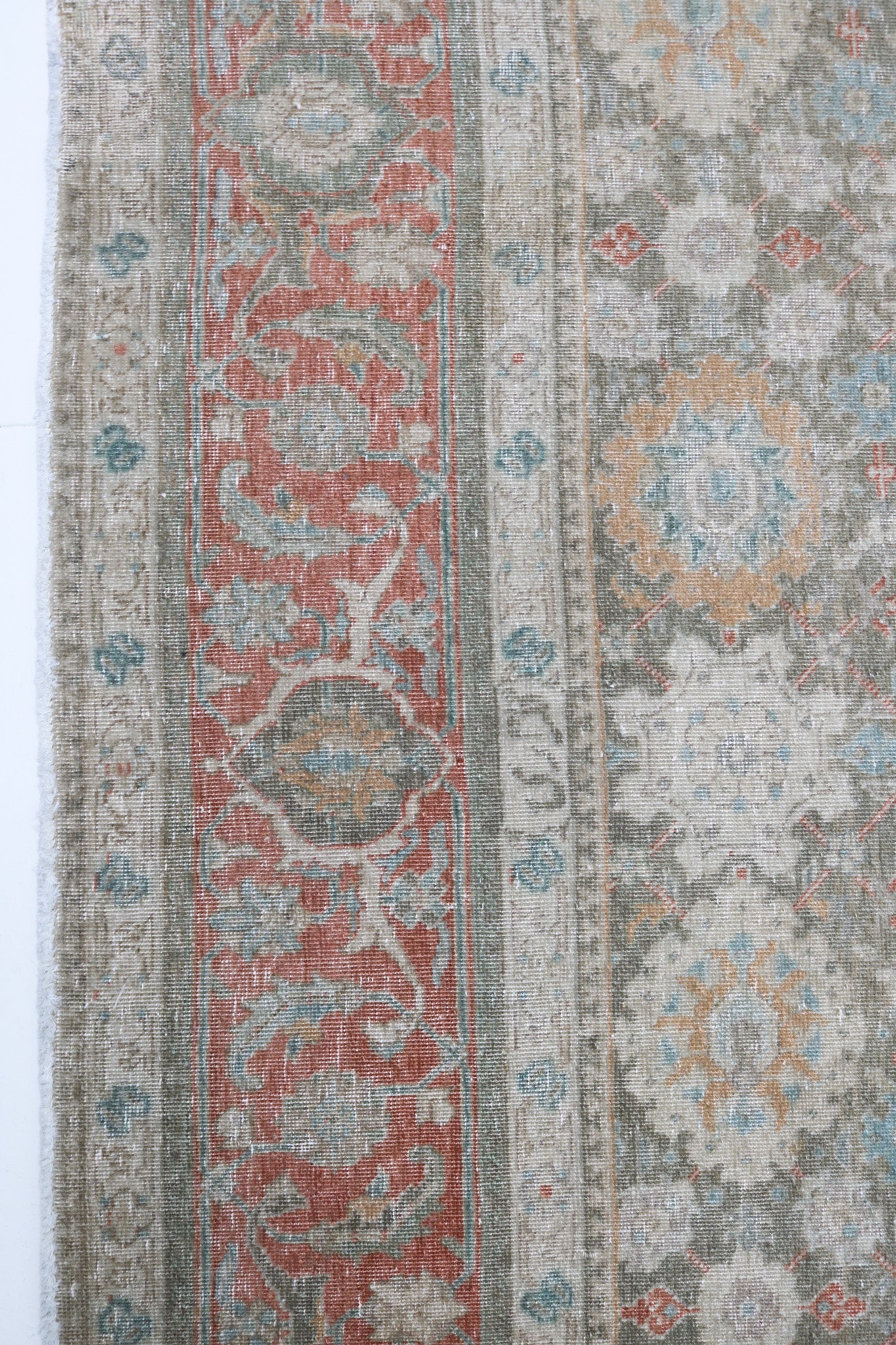 Antique Persian Tabriz Rug, 345x244 cm, circa 1920