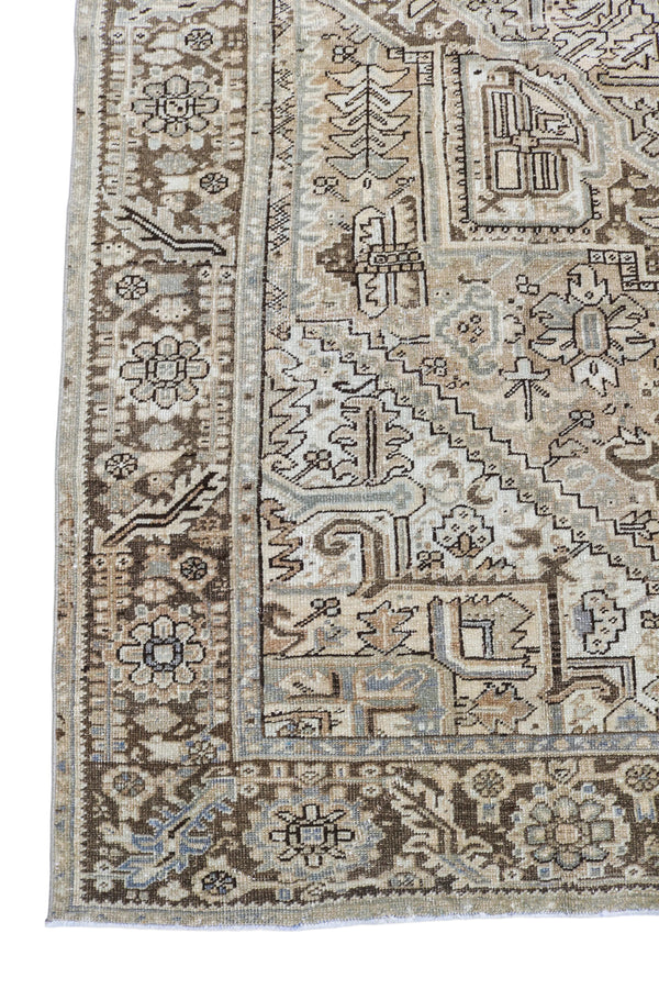 Antique Persian Heriz Carpet 335x245 cm, circa 1930